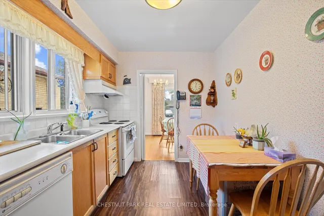 Additional property image - 16 Everingham Crt