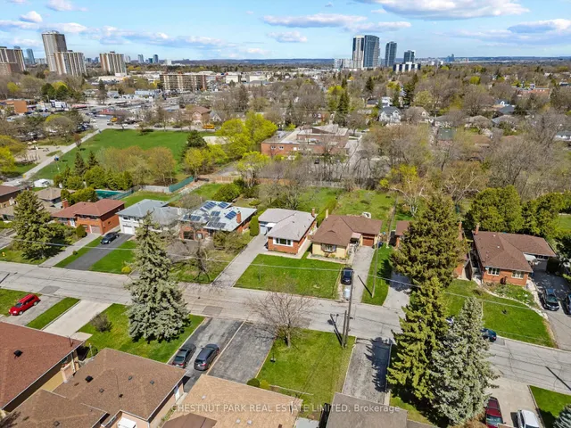 Additional property image - 16 Everingham Crt