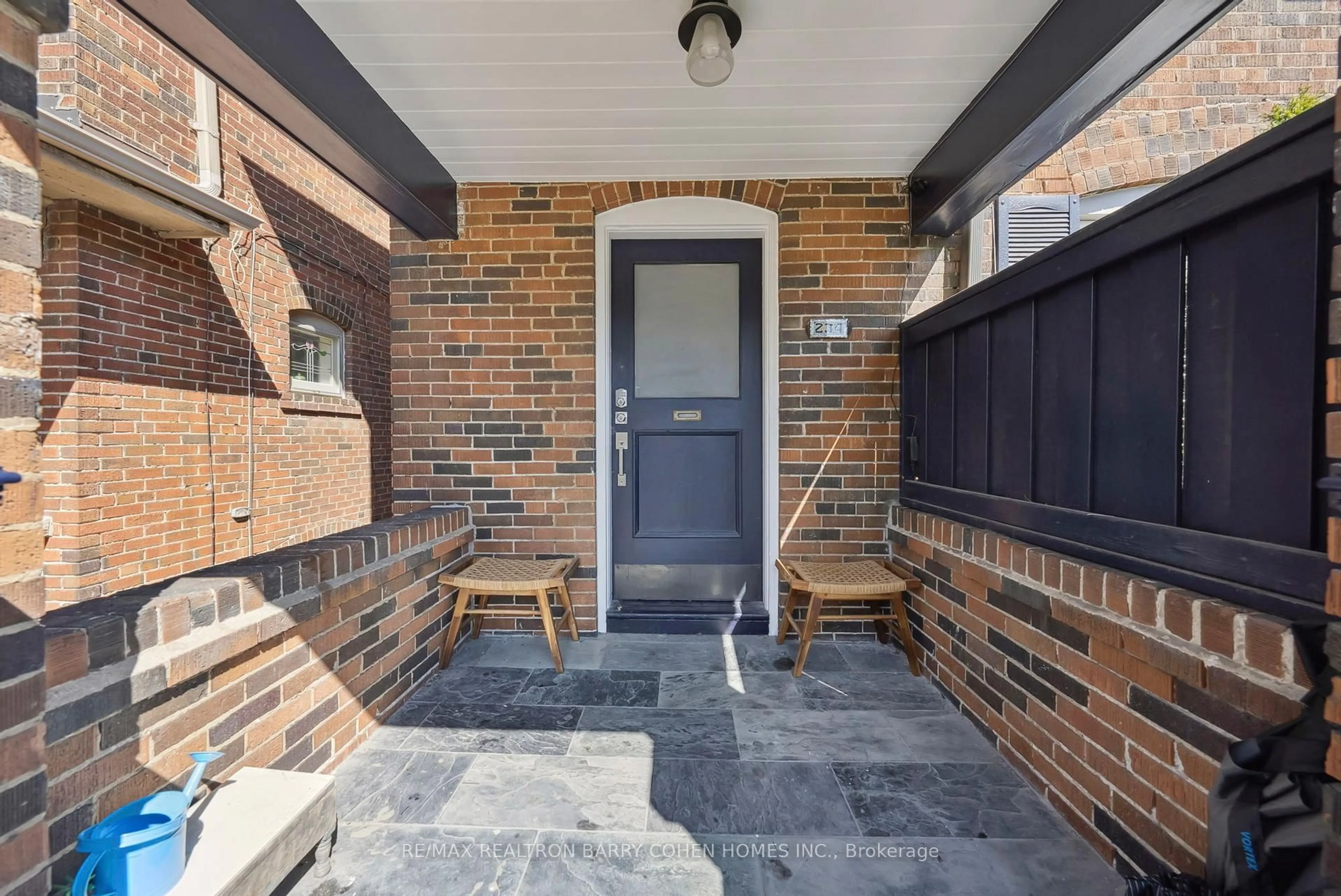 Unknown for 234 Heath St, Toronto Ontario M4T 1S9