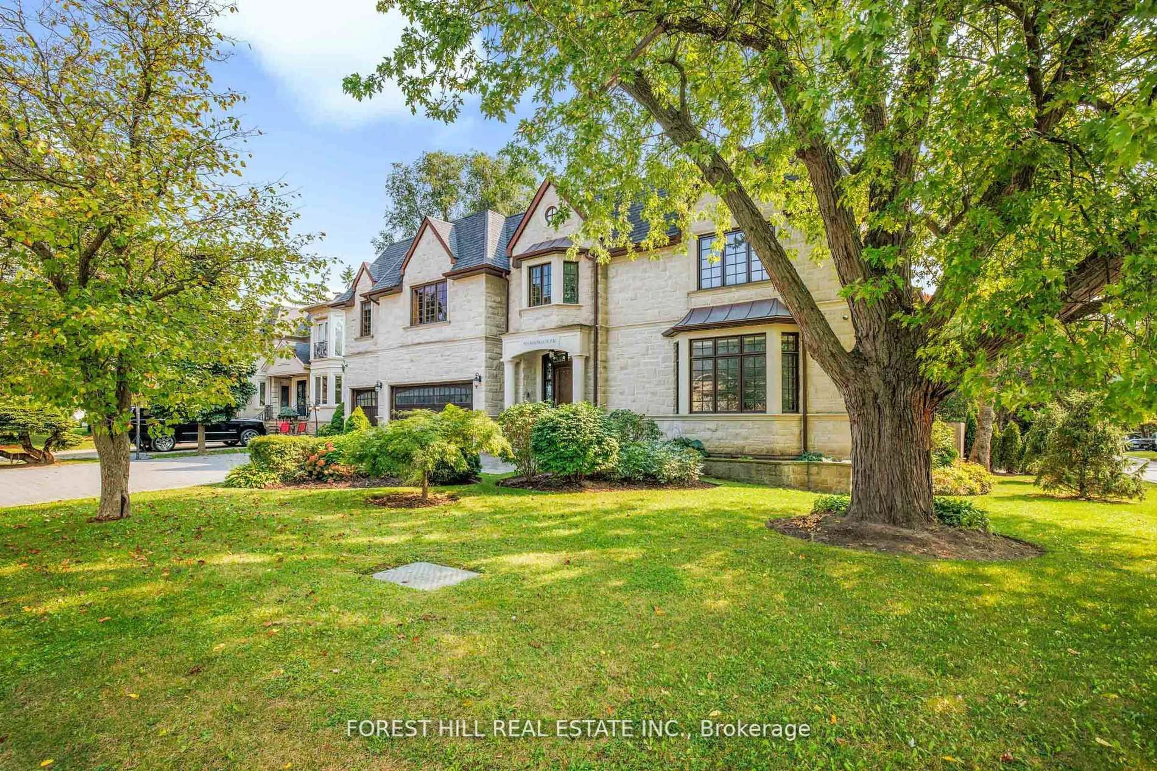 Unknown for 38 Greengate Rd, Toronto Ontario M3B 1E8