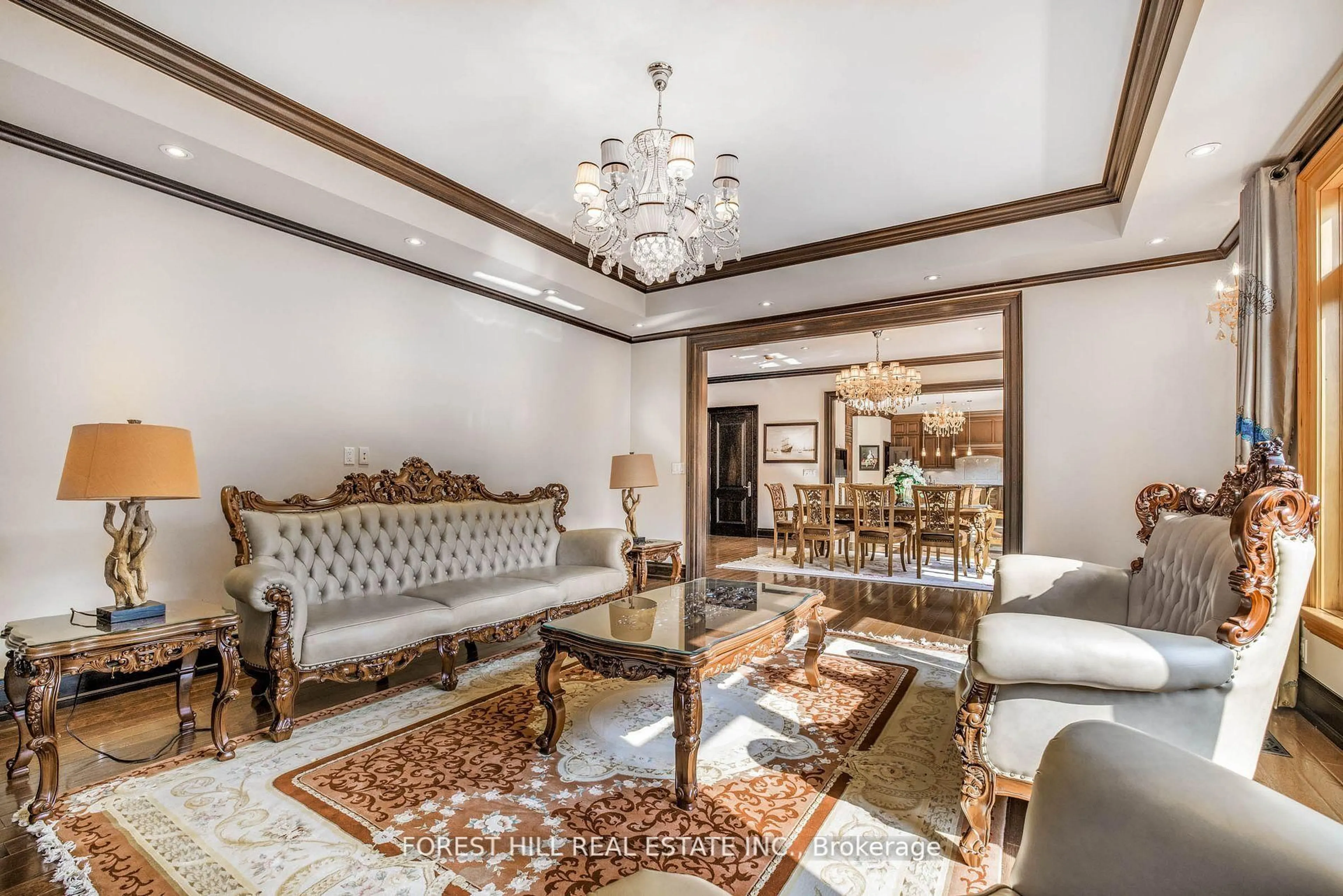 Living room with furniture, unknown for 38 Greengate Rd, Toronto Ontario M3B 1E8