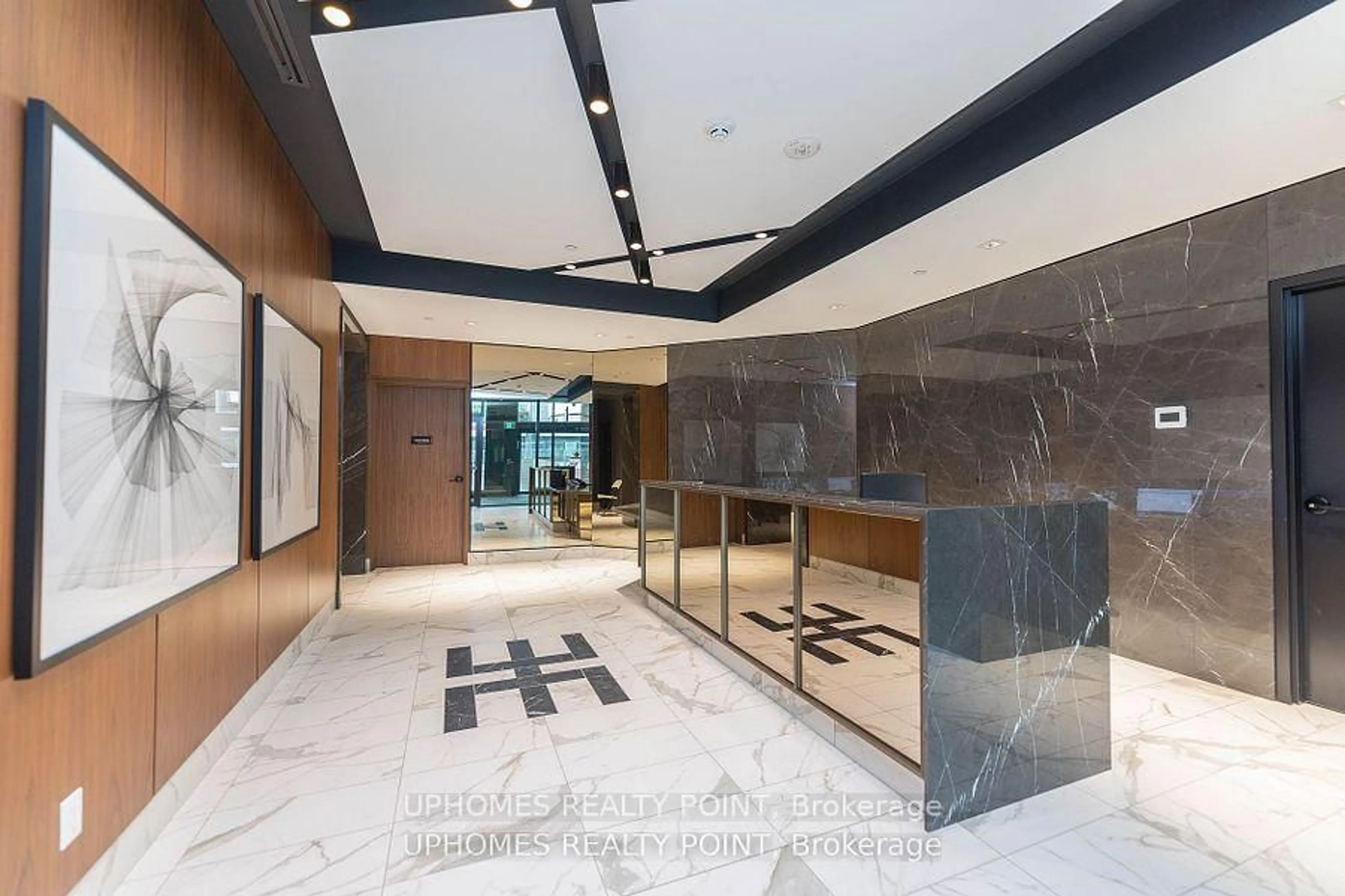 Indoor foyer for 327 King St #3205, Toronto Ontario M5V 0W7