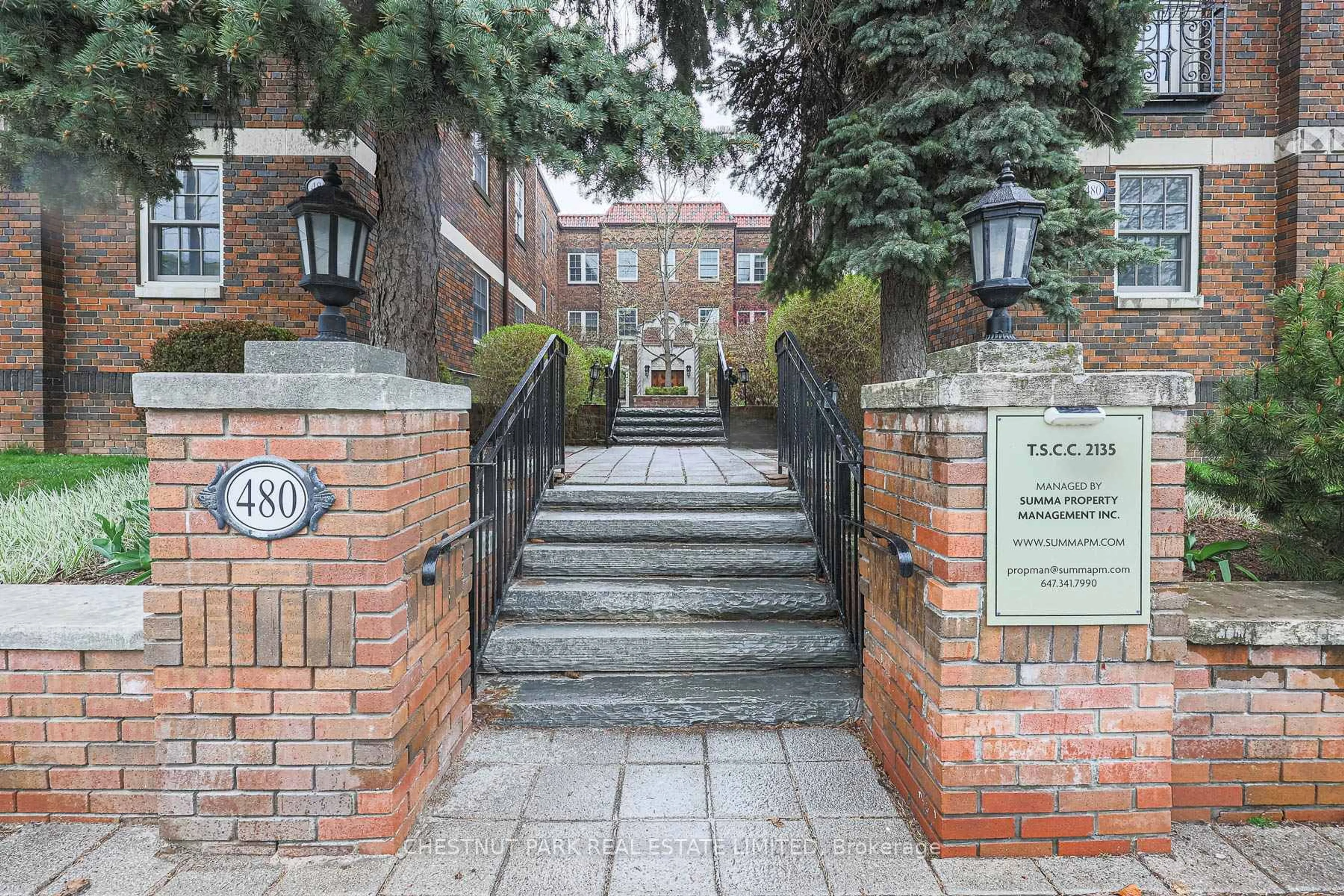 Unknown for 480 Oriole Pkwy #111, Toronto Ontario M5P 2H8