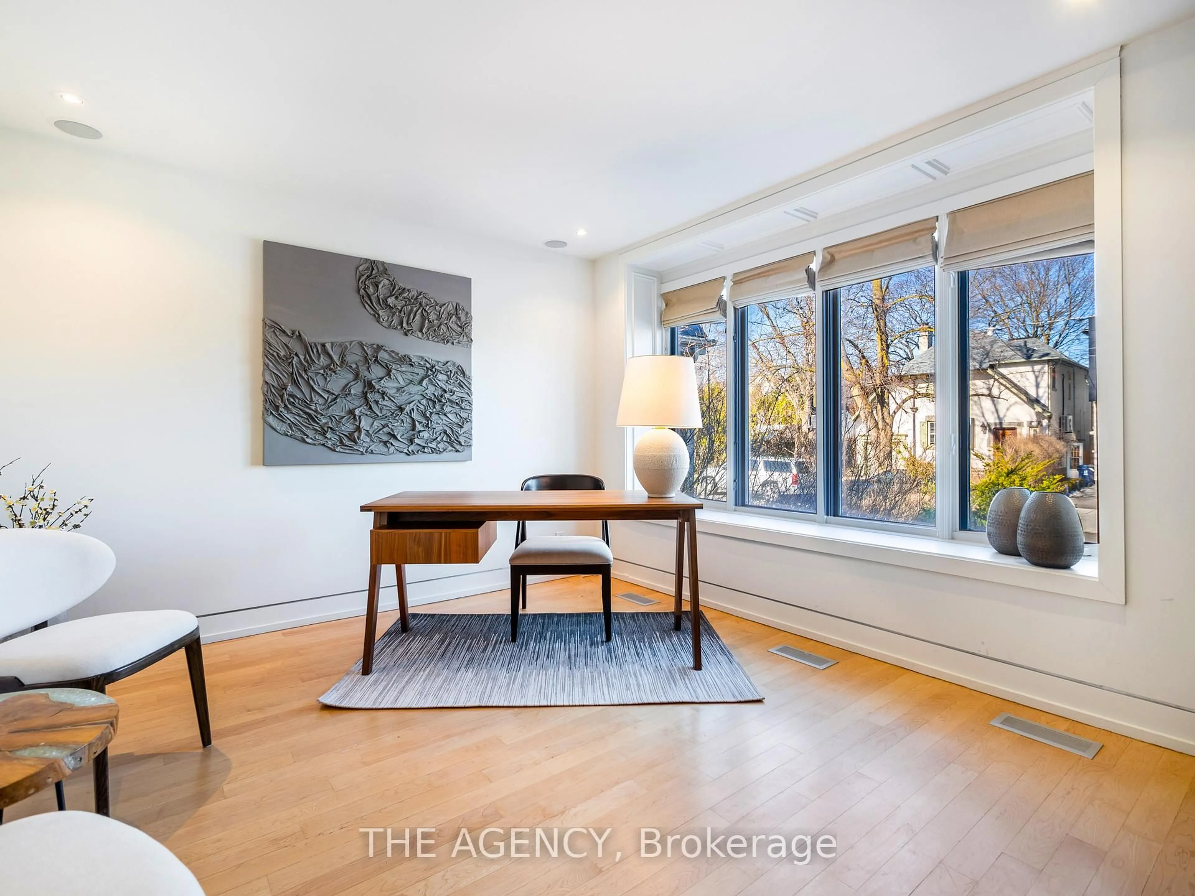 Unknown for 7 Douglas Cres, Toronto Ontario M4W 2E6