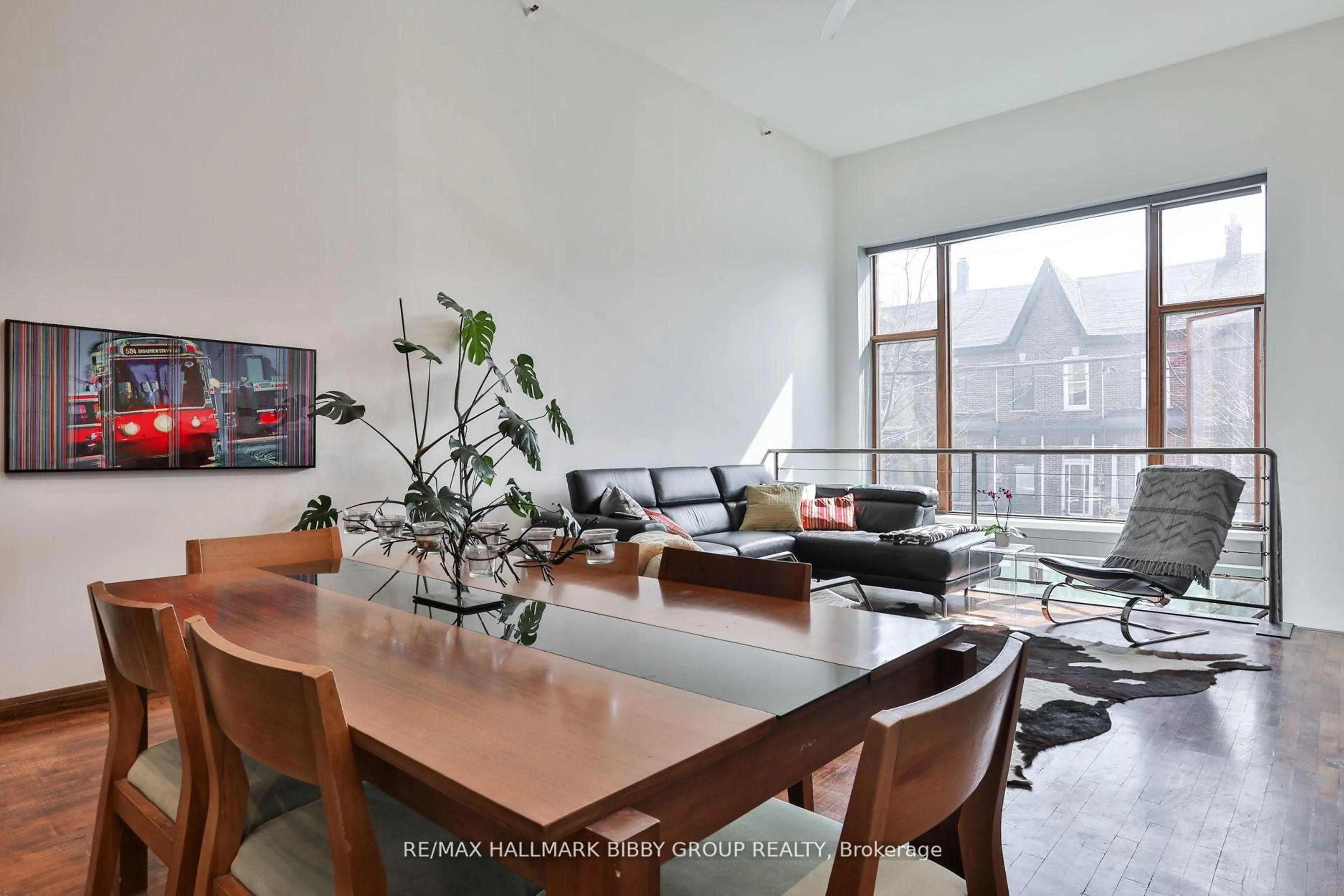 Unknown for 676 Richmond St #101, Toronto Ontario M6J 1C3