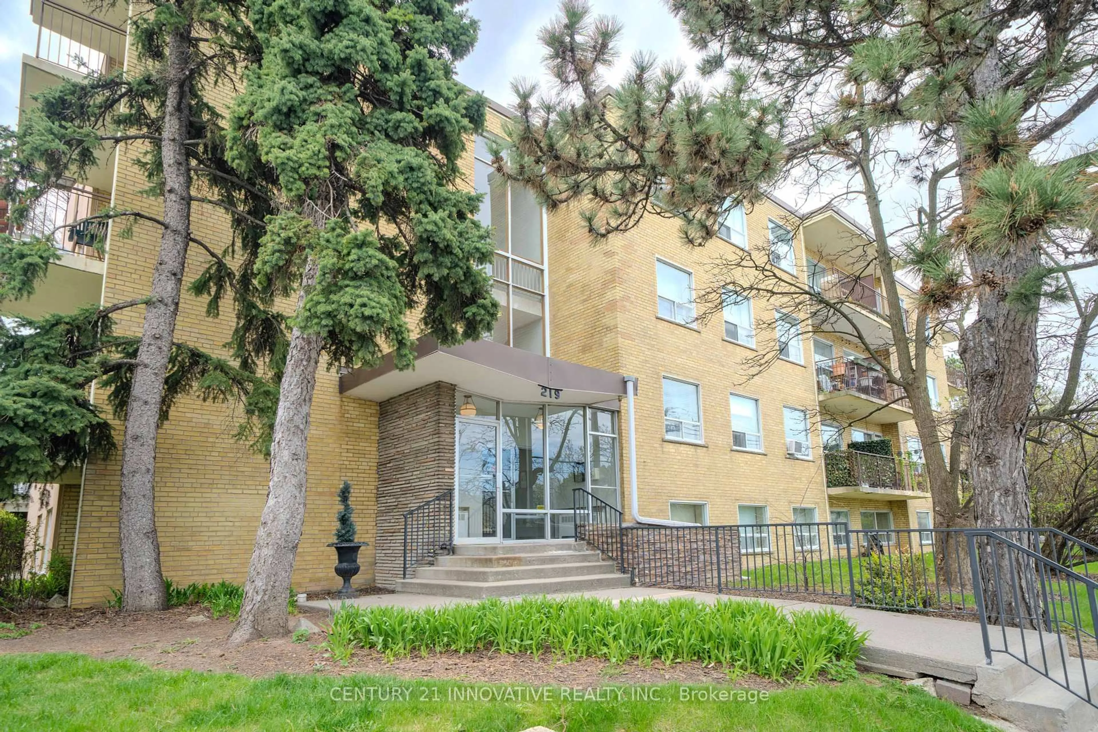 Unknown for 219 Wilson Ave #101, Toronto Ontario M5M 3B2