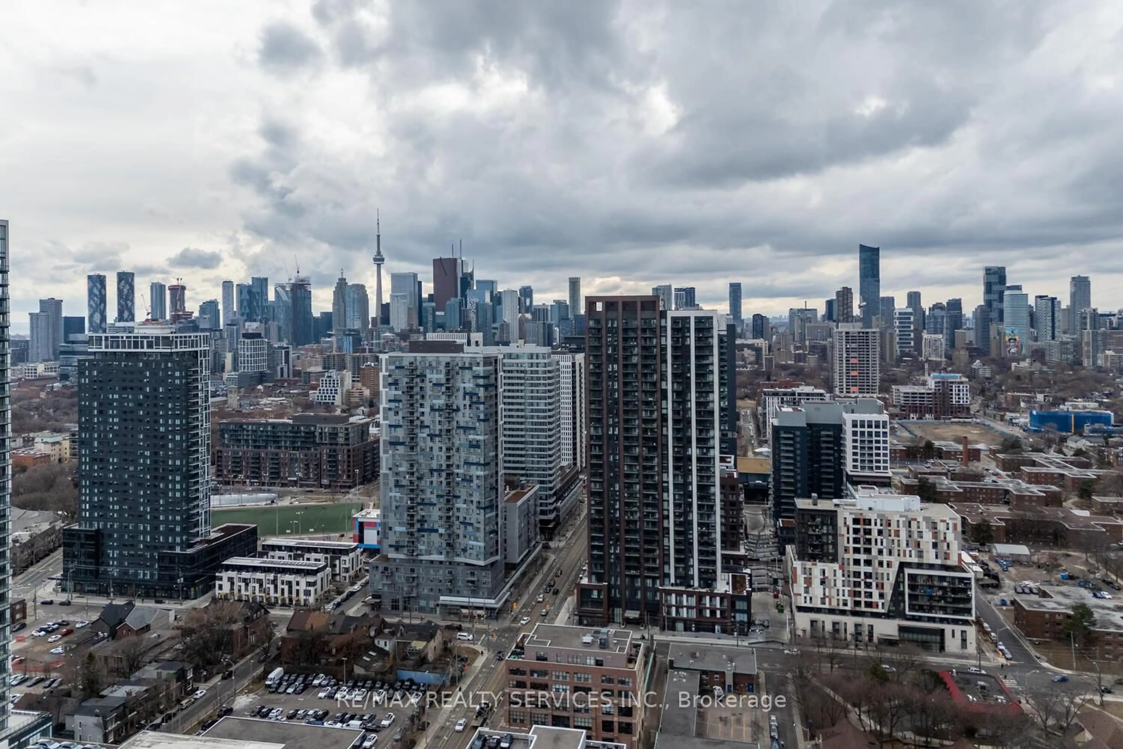 A pic from outside/outdoor area/front of a property/back of a property/a pic from drone, city buildings view from balcony for 130 River St #912, Toronto Ontario M5A 0R8