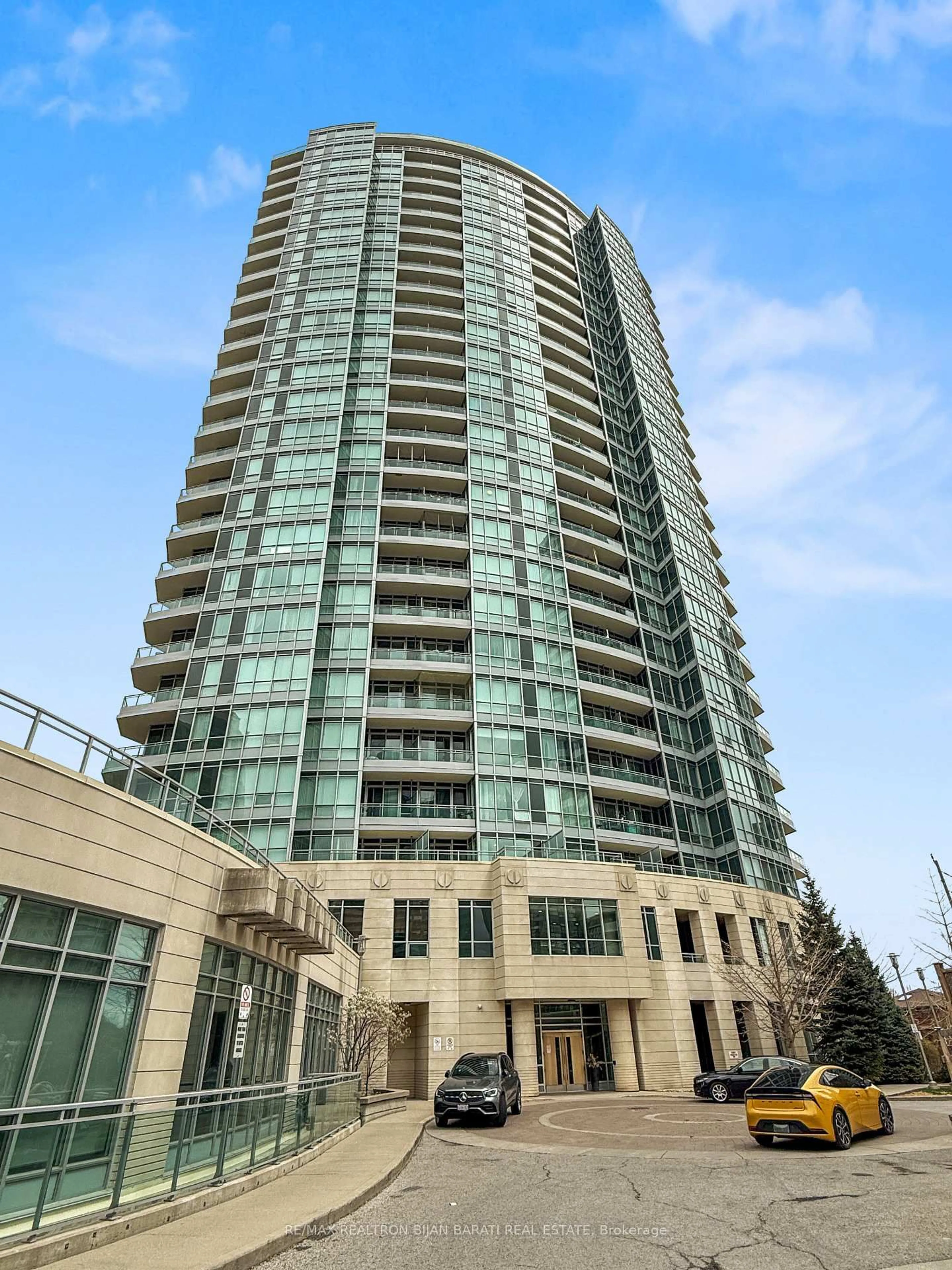 Indoor foyer for 18 Holmes Ave #2510, Toronto Ontario M2N 0E1