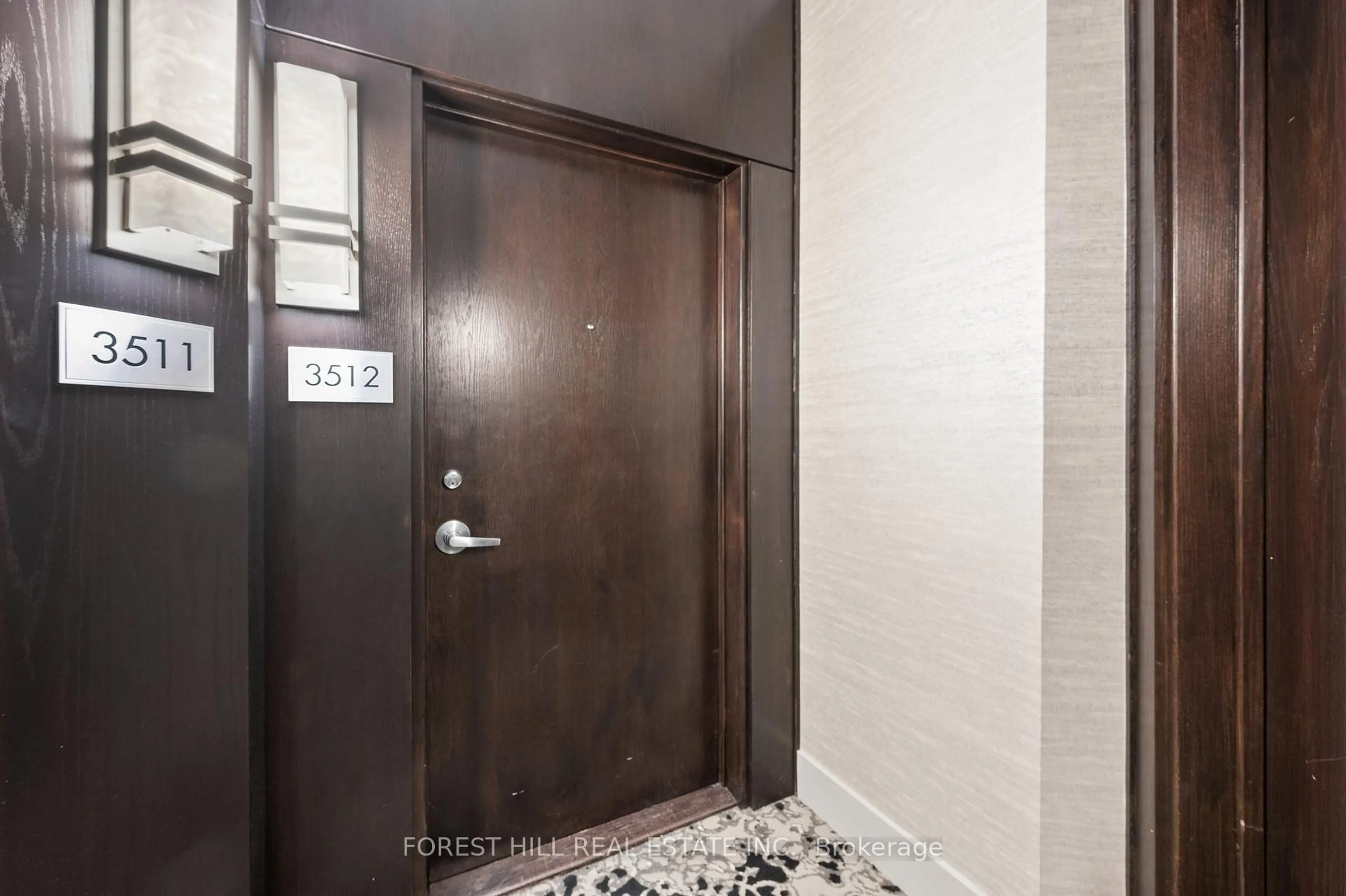 Indoor foyer for 208 Queens Quay Blvd #3512, Toronto Ontario M5N 2Y5