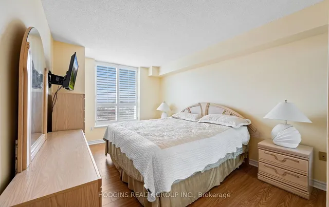 Additional property image - 21 Overlea Blvd Unit 1904