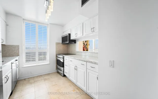Additional property image - 21 Overlea Blvd Unit 1904