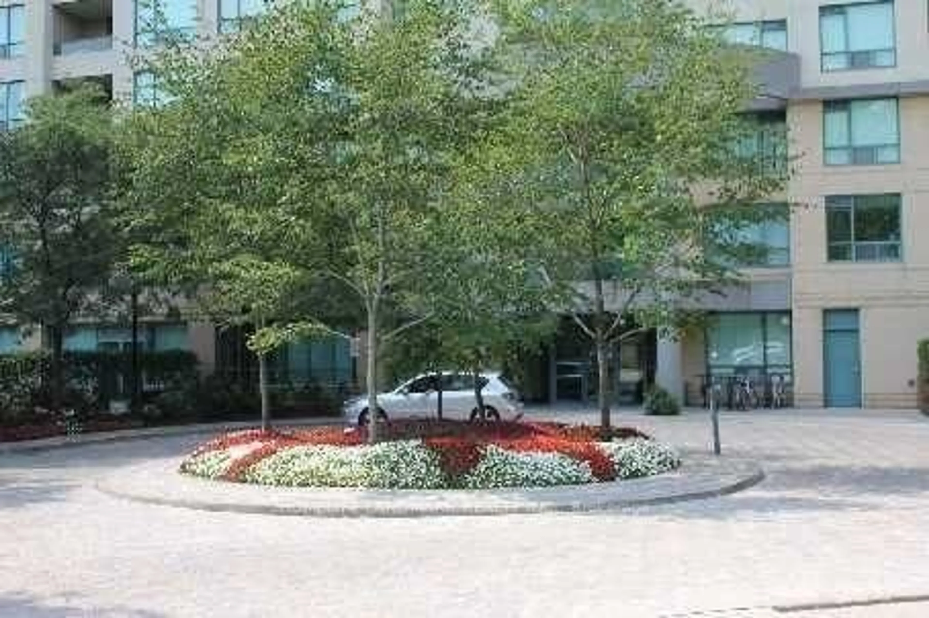 Patio, street for 238 doris Ave #1902, Toronto Ontario M2N 6W1