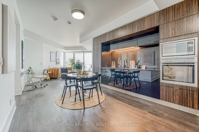 Additional property image - 1 Edgewater Dr Unit 719