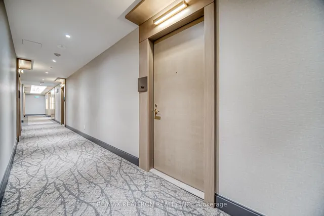 Additional property image - 1 Edgewater Dr Unit 719