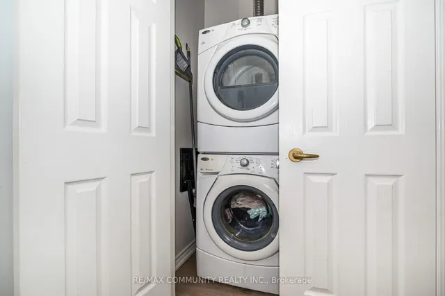 Additional property image - 980 Yonge St Unit 513