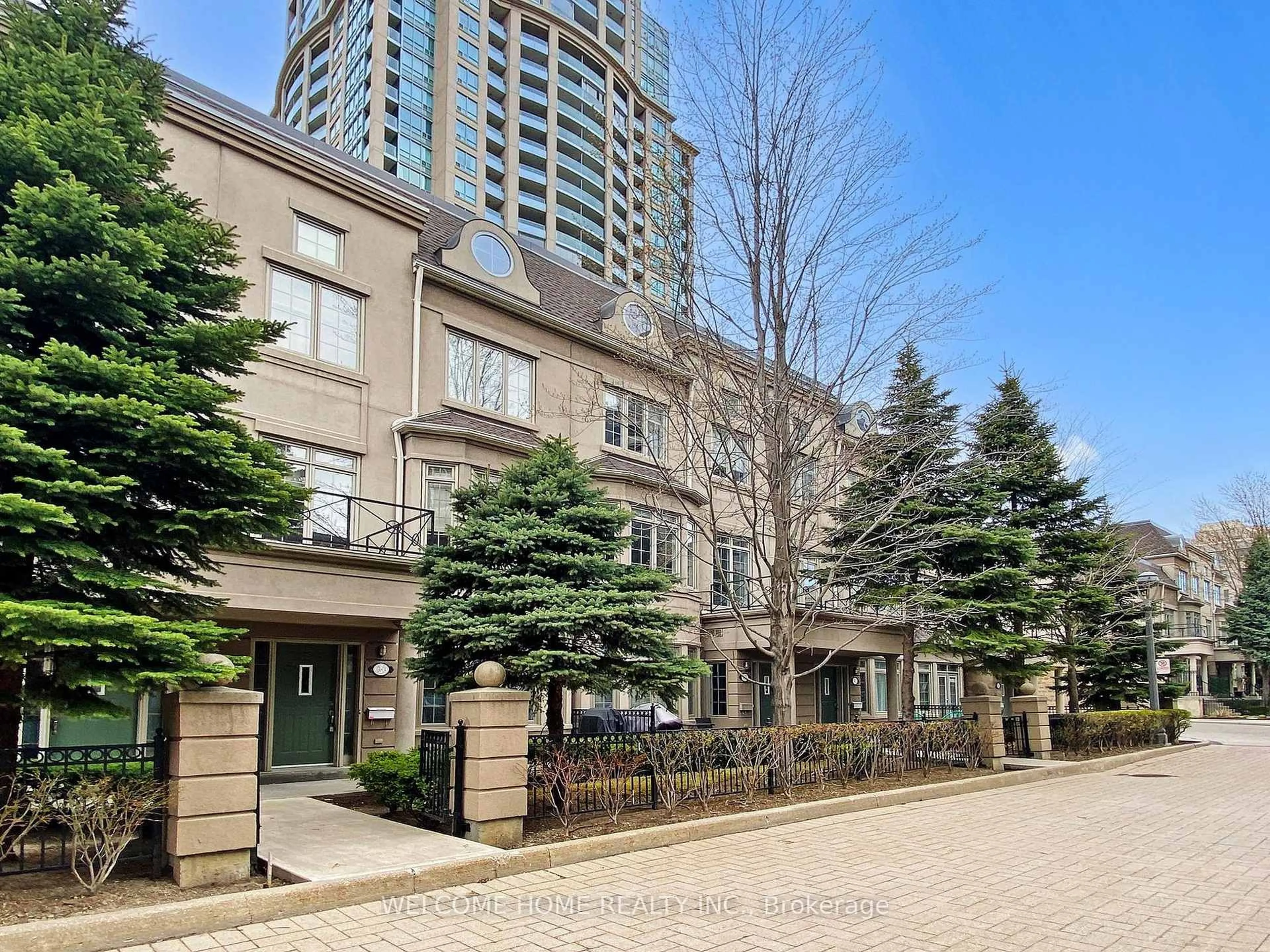 Patio, street for 17 Barberry Pl #GV 124, Toronto Ontario M2K 3E2