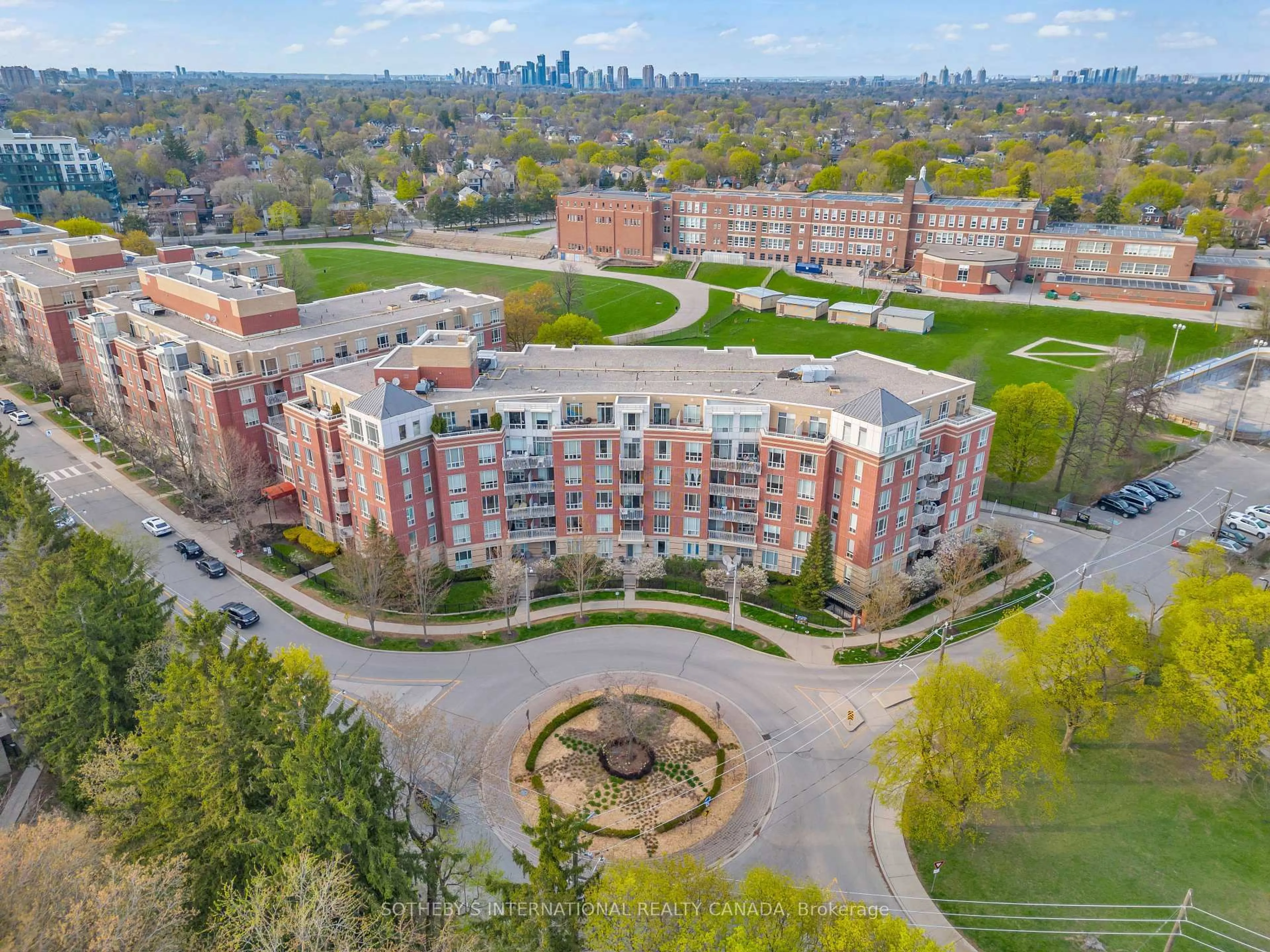 A pic from outside/outdoor area/front of a property/back of a property/a pic from drone, city buildings view from balcony for 451 Rosewell Ave #506, Toronto Ontario M4R 2H8