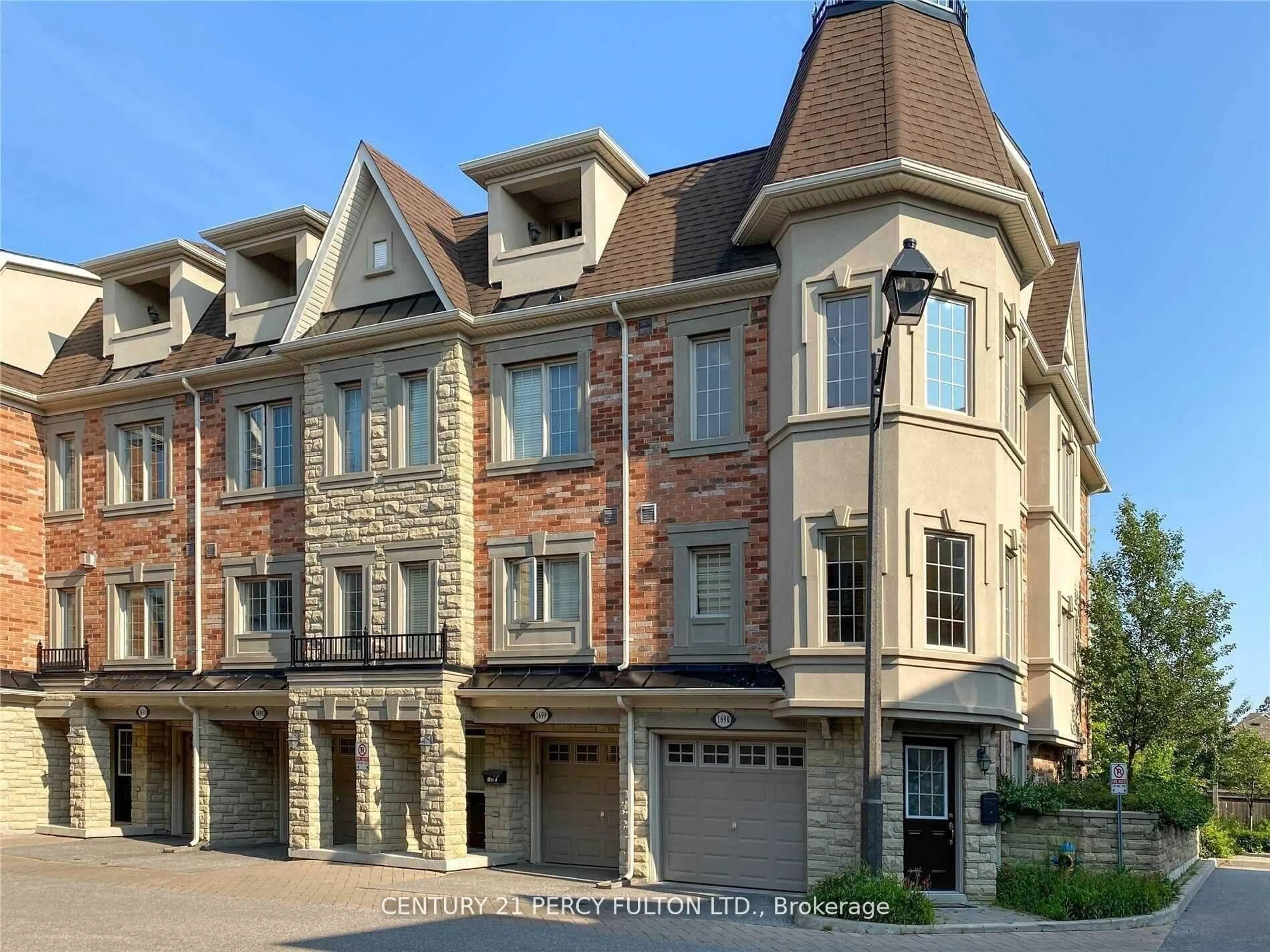 Home with brick exterior material, street for 169 Finch Ave #E, Toronto Ontario M2N 4R8