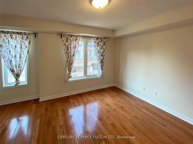 Additional property image - 169 Finch Ave Unit E