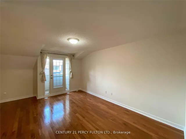 Additional property image - 169 Finch Ave Unit E