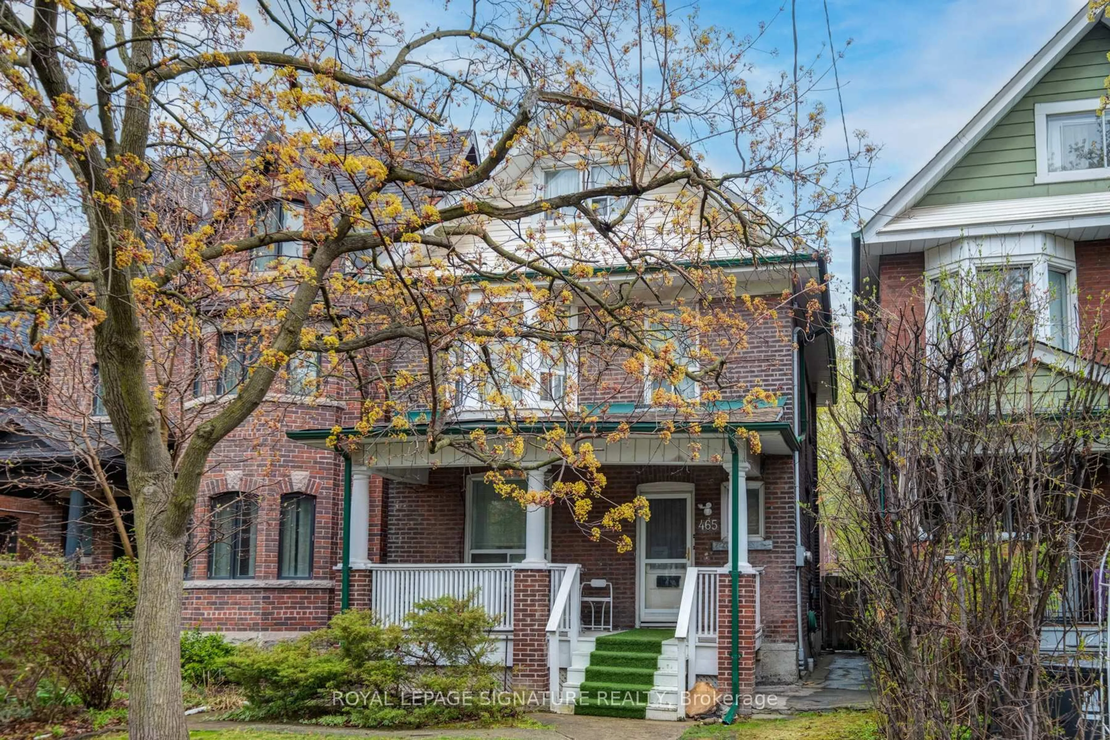 Home with brick exterior material, street for 465 Gladstone Ave, Toronto Ontario M6H 3J1