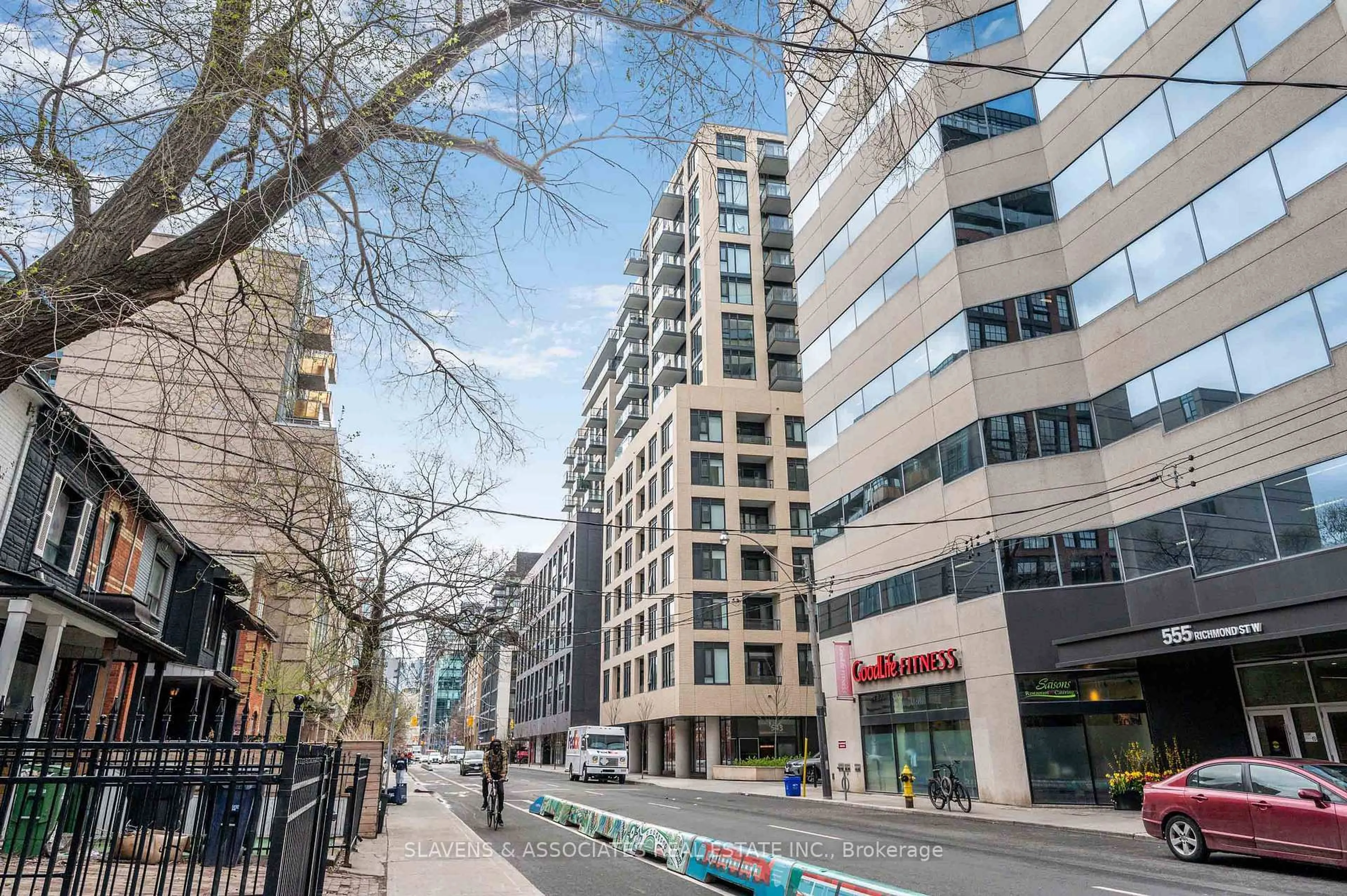 Unknown for 543 Richmond St #735, Toronto Ontario M5V 0W9