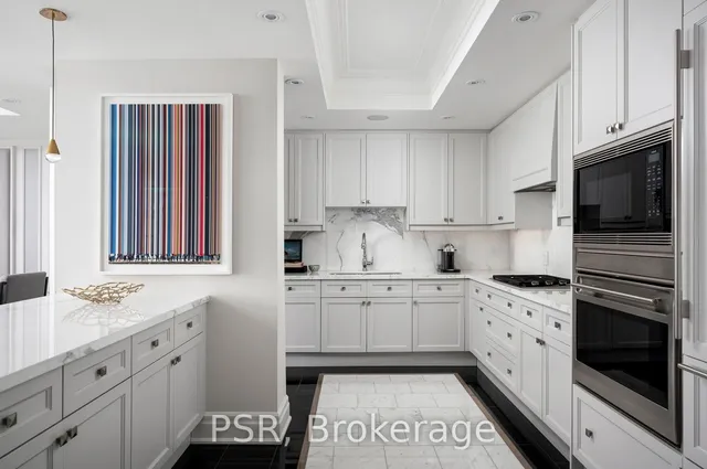 Additional property image - 155 St Clair Ave Unit 605