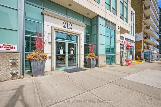 Additional property image - 212 Eglinton Ave Unit 803