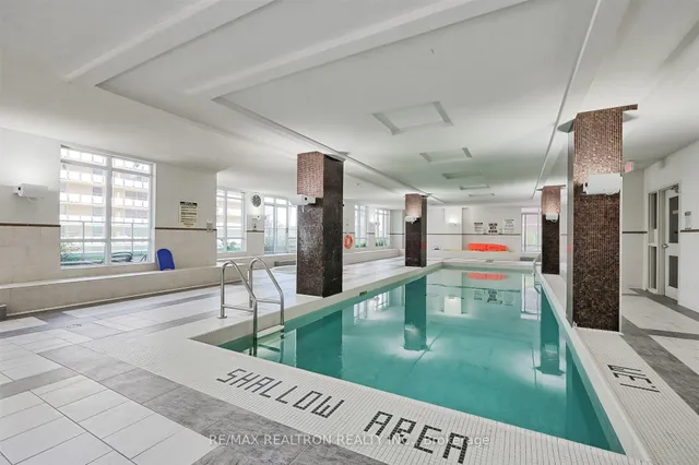 Additional property image - 212 Eglinton Ave Unit 803
