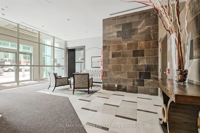 Additional property image - 212 Eglinton Ave Unit 803