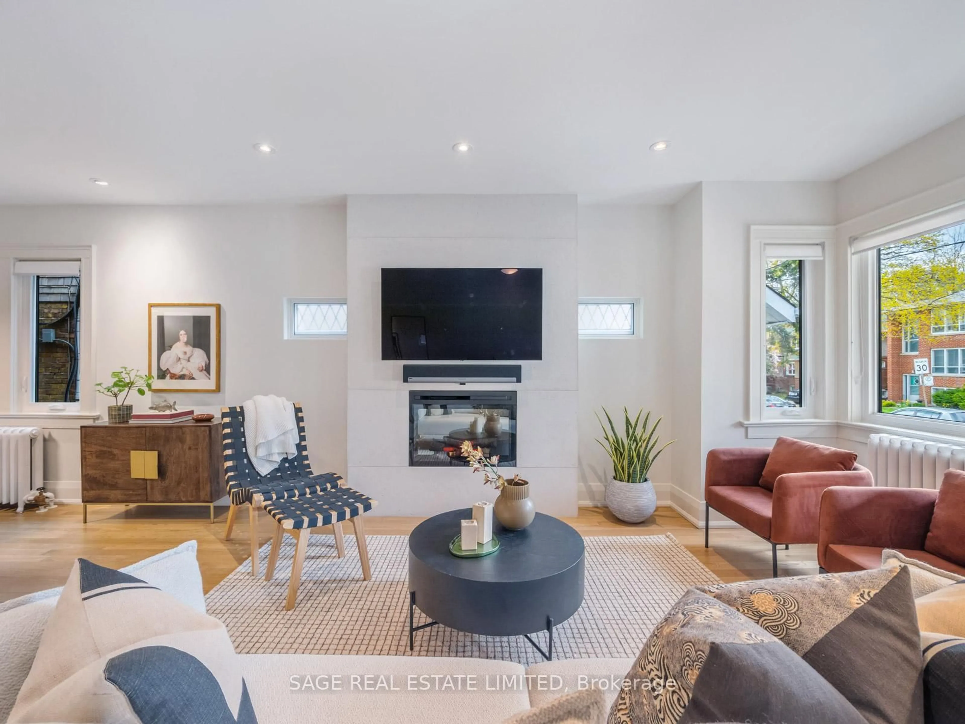 Living room with furniture, unknown for 83 Falcon St, Toronto Ontario M4S 2P4