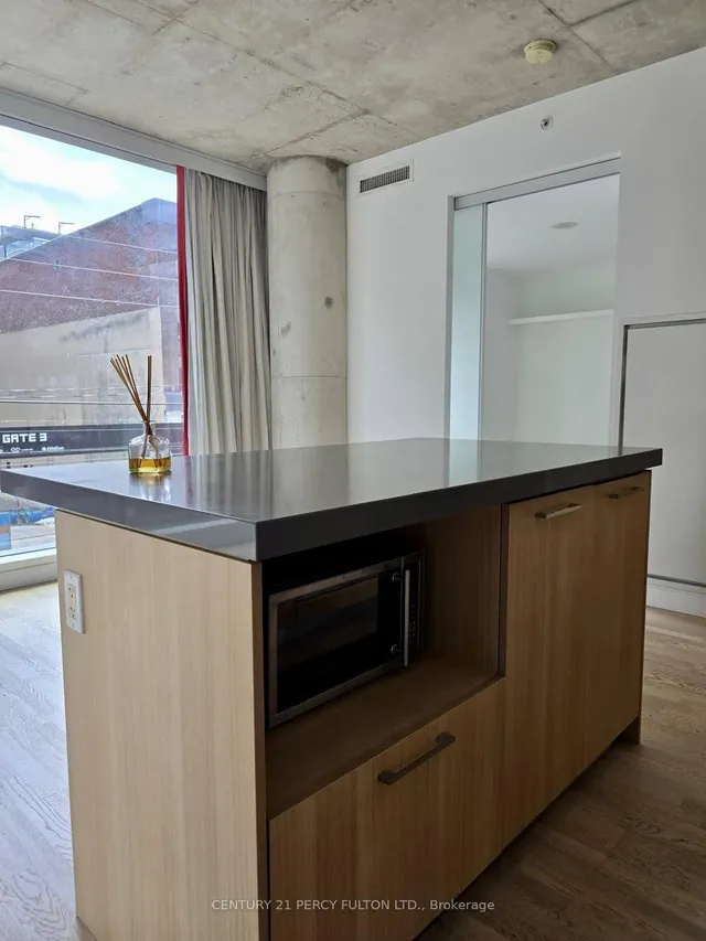 Additional property image - 560 King St Unit 213