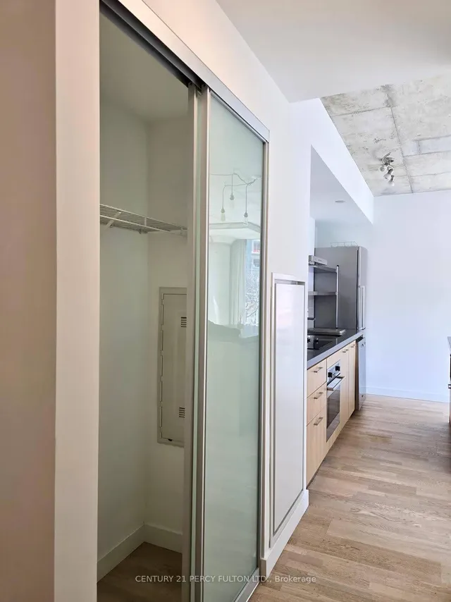 Additional property image - 560 King St Unit 213