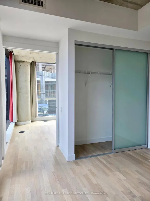 Additional property image - 560 King St Unit 213