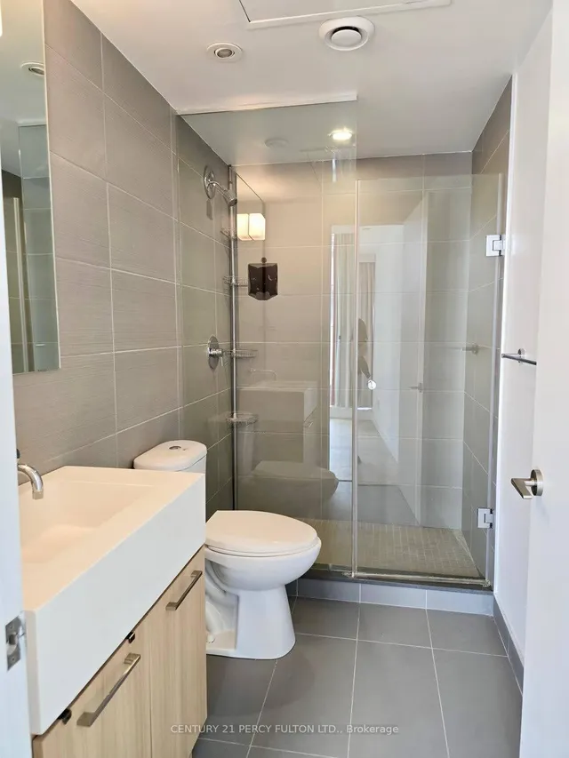 Additional property image - 560 King St Unit 213