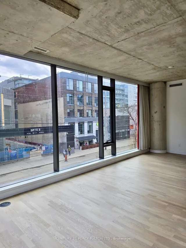 Additional property image - 560 King St Unit 213
