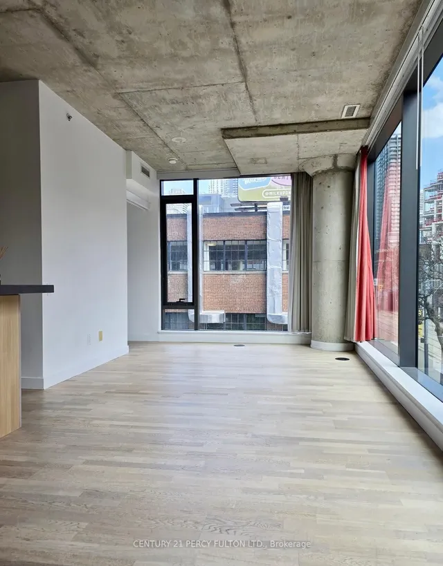 Additional property image - 560 King St Unit 213