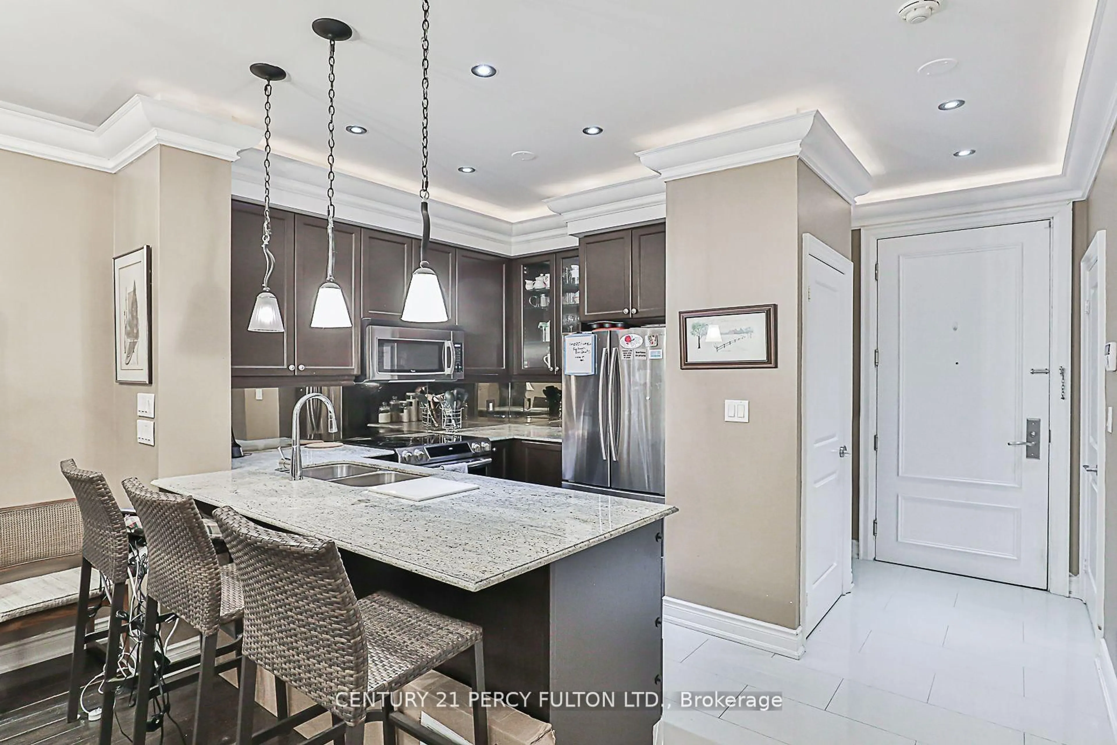 Open concept kitchen, ceramic/tile floor for 10 Bloorview Pl #119, Toronto Ontario M2J 0B1