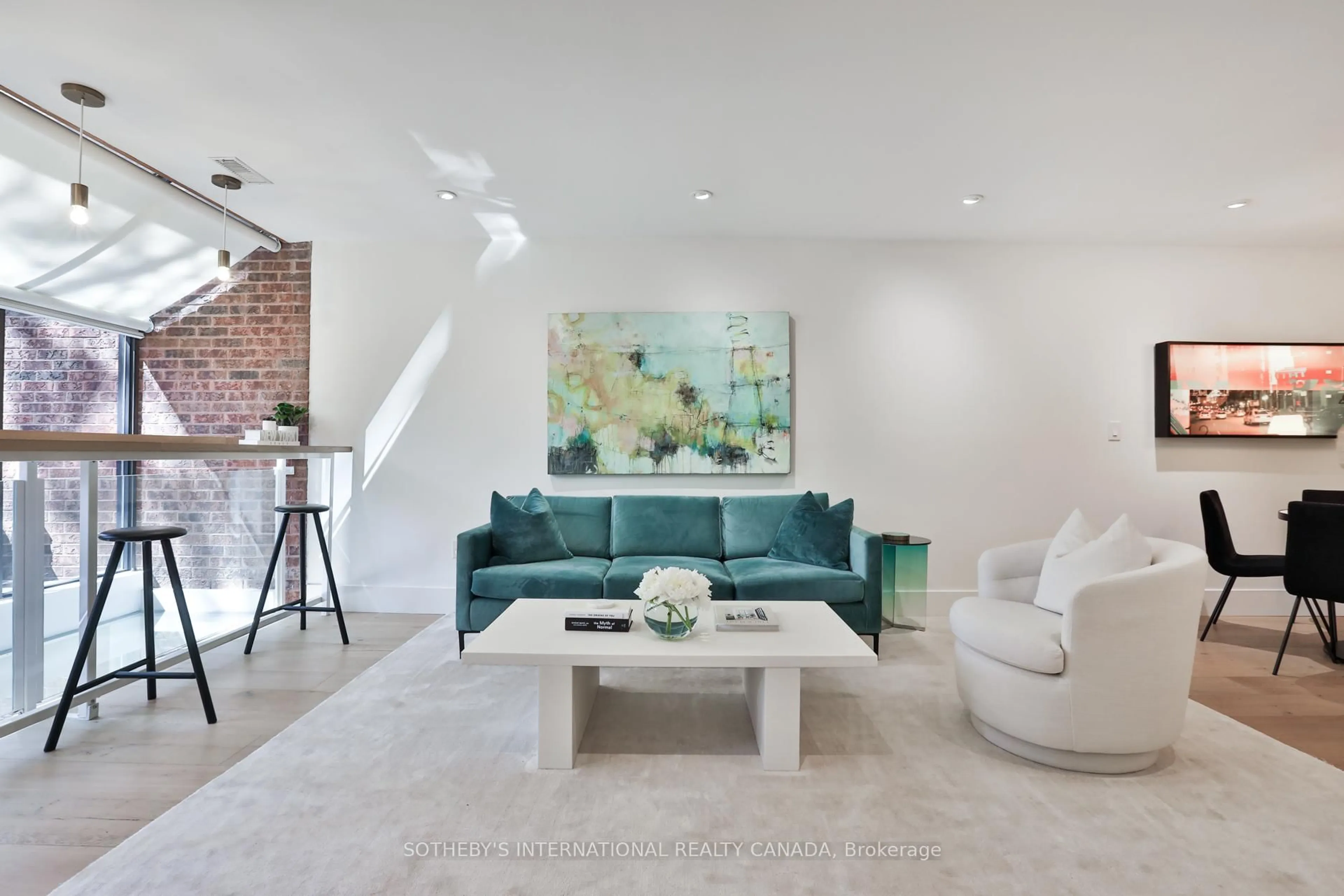 Living room with furniture, unknown for 142 Pears Ave #A9, Toronto Ontario M5R 1T2