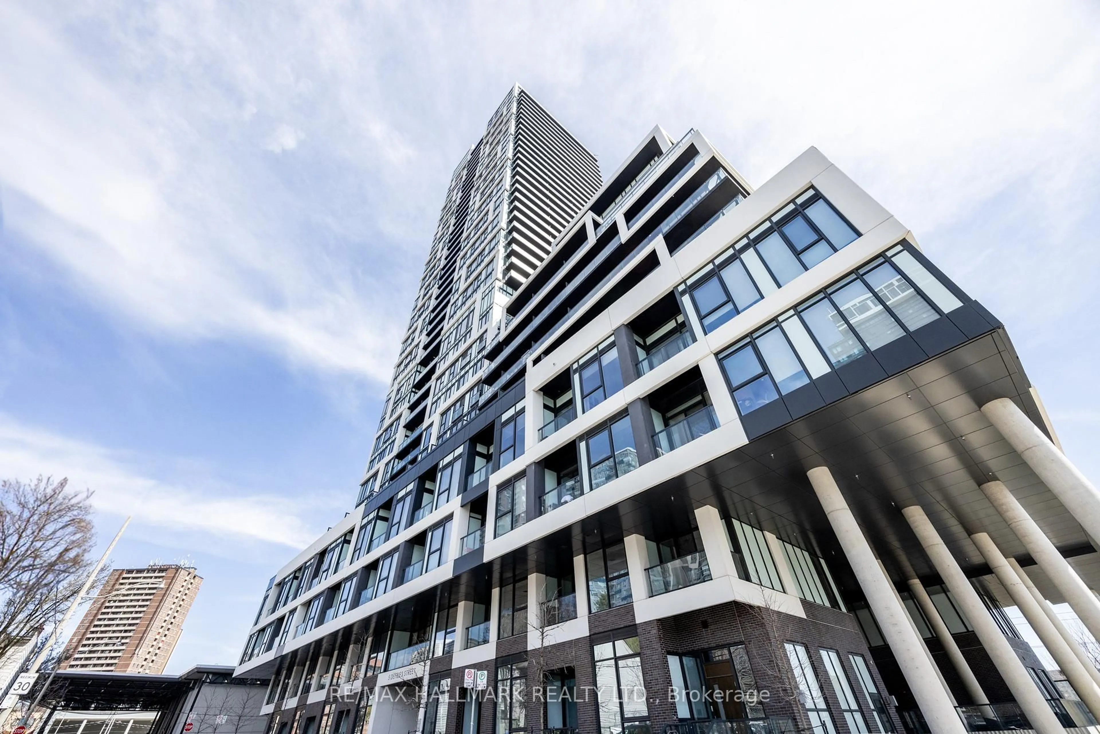 Unknown for 5 Defries St #1507, Toronto Ontario M5A 0W7