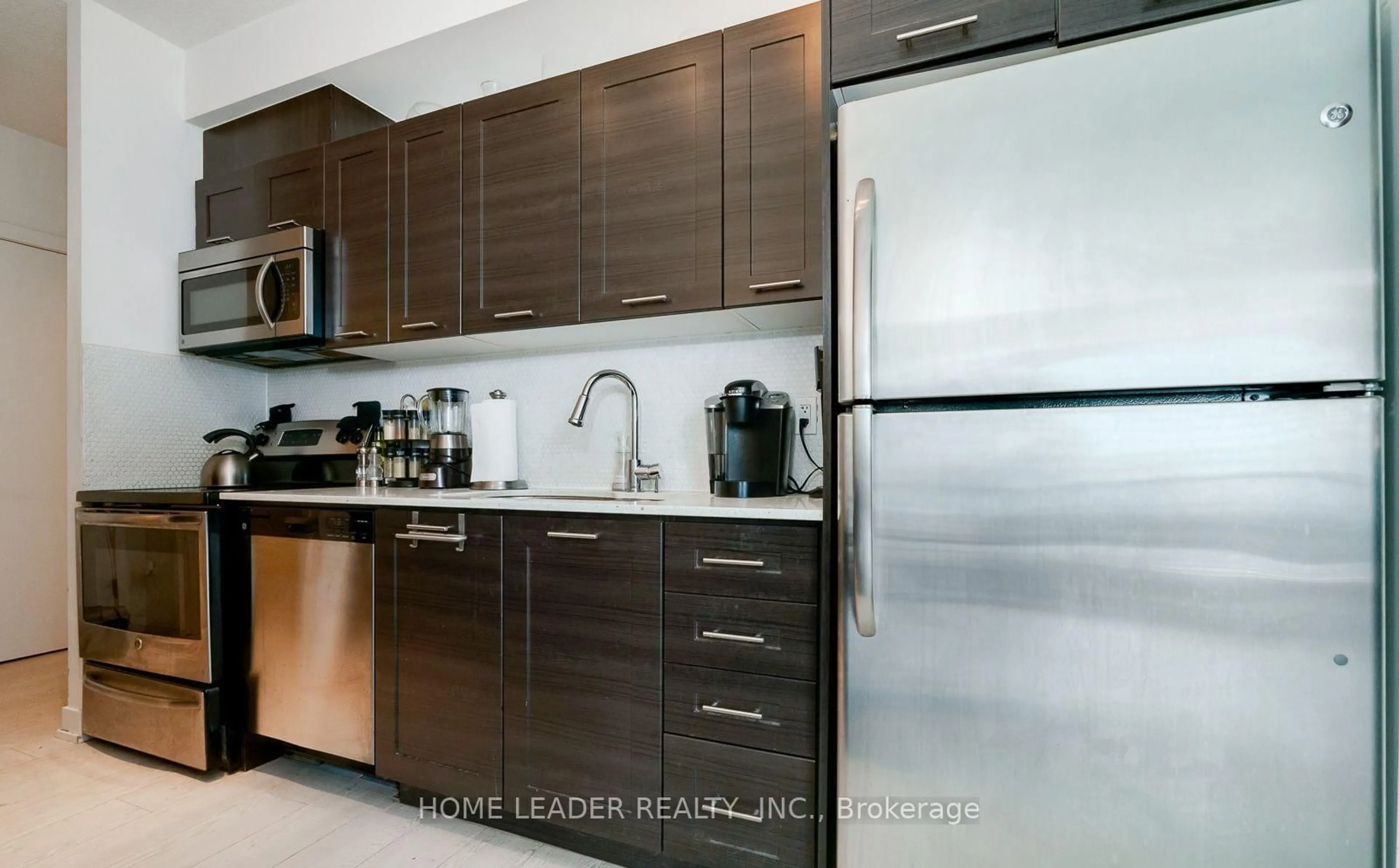 Standard kitchen, unknown for 20 Bruyeres Mews #2205, Toronto Ontario M5V 0G8