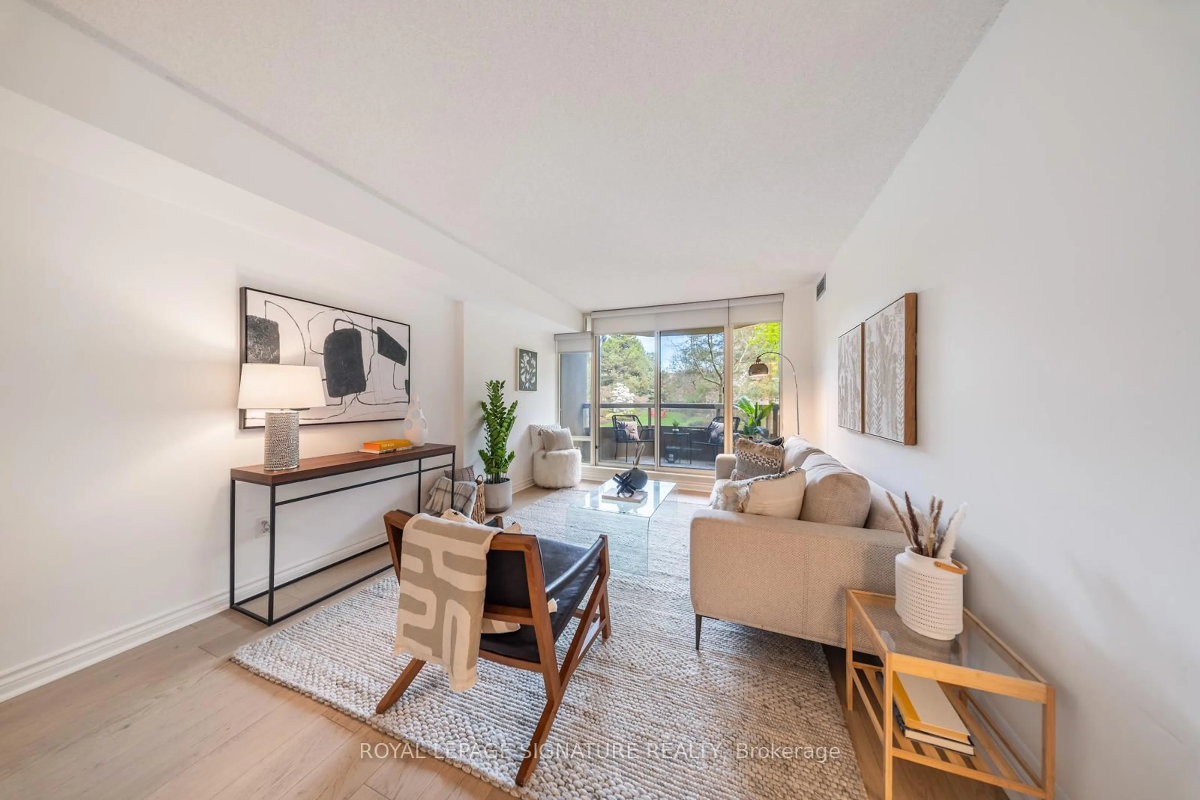 Living room with furniture, unknown for 1200 Don Mills Rd #219, Toronto Ontario M3B 3N8