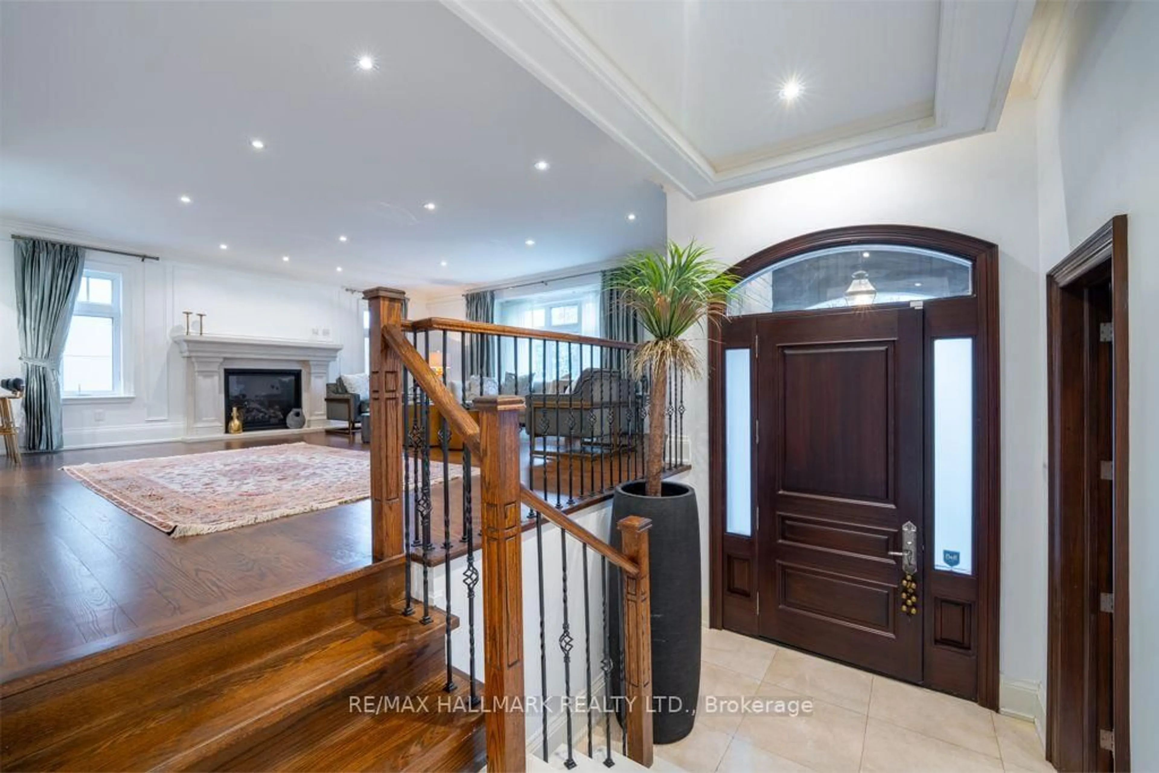 Unknown for 48 Hurlingham Cres, Toronto Ontario M3B 2R1