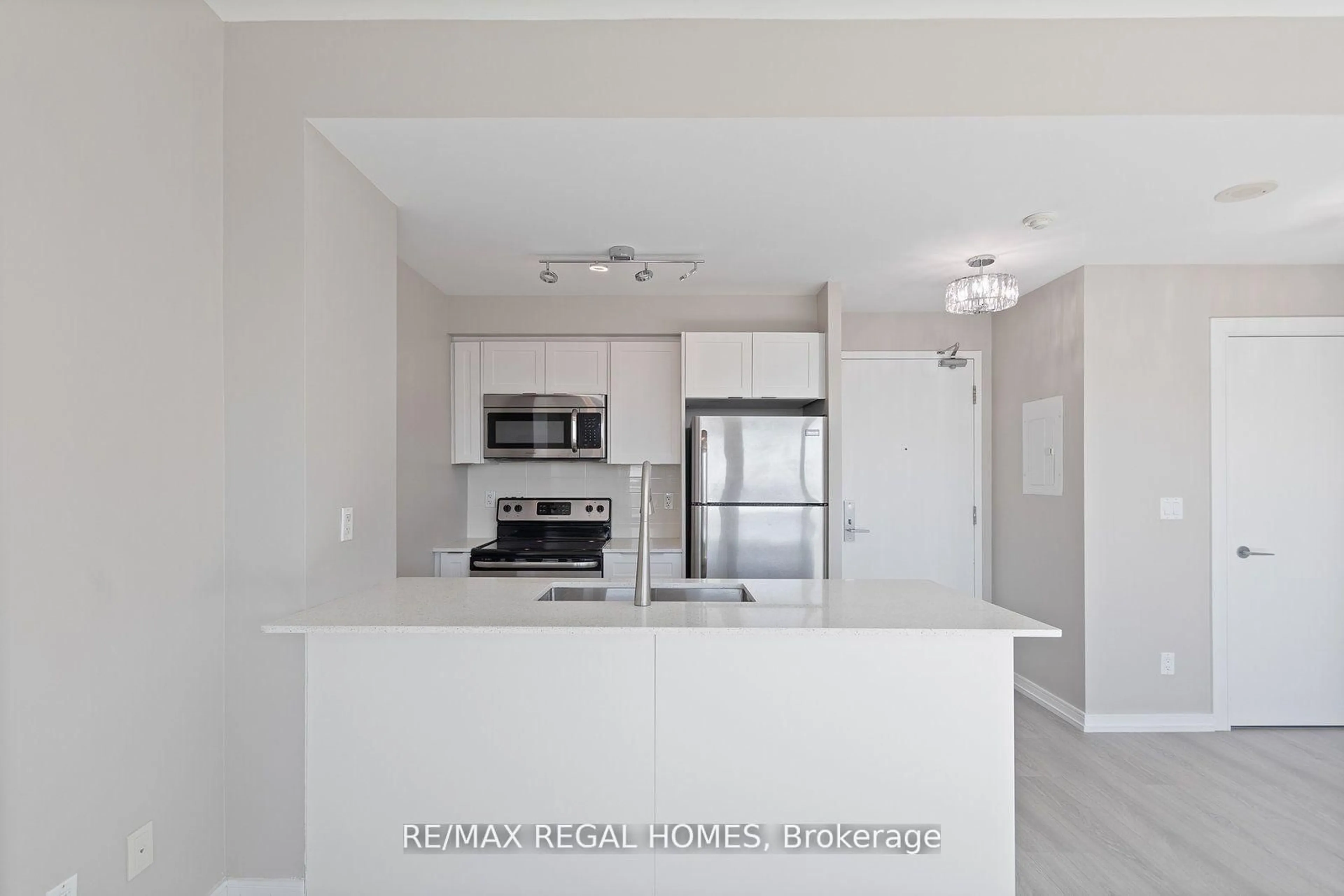 Standard kitchen, unknown for 55 East Liberty St #512, Toronto Ontario M6K 3P9