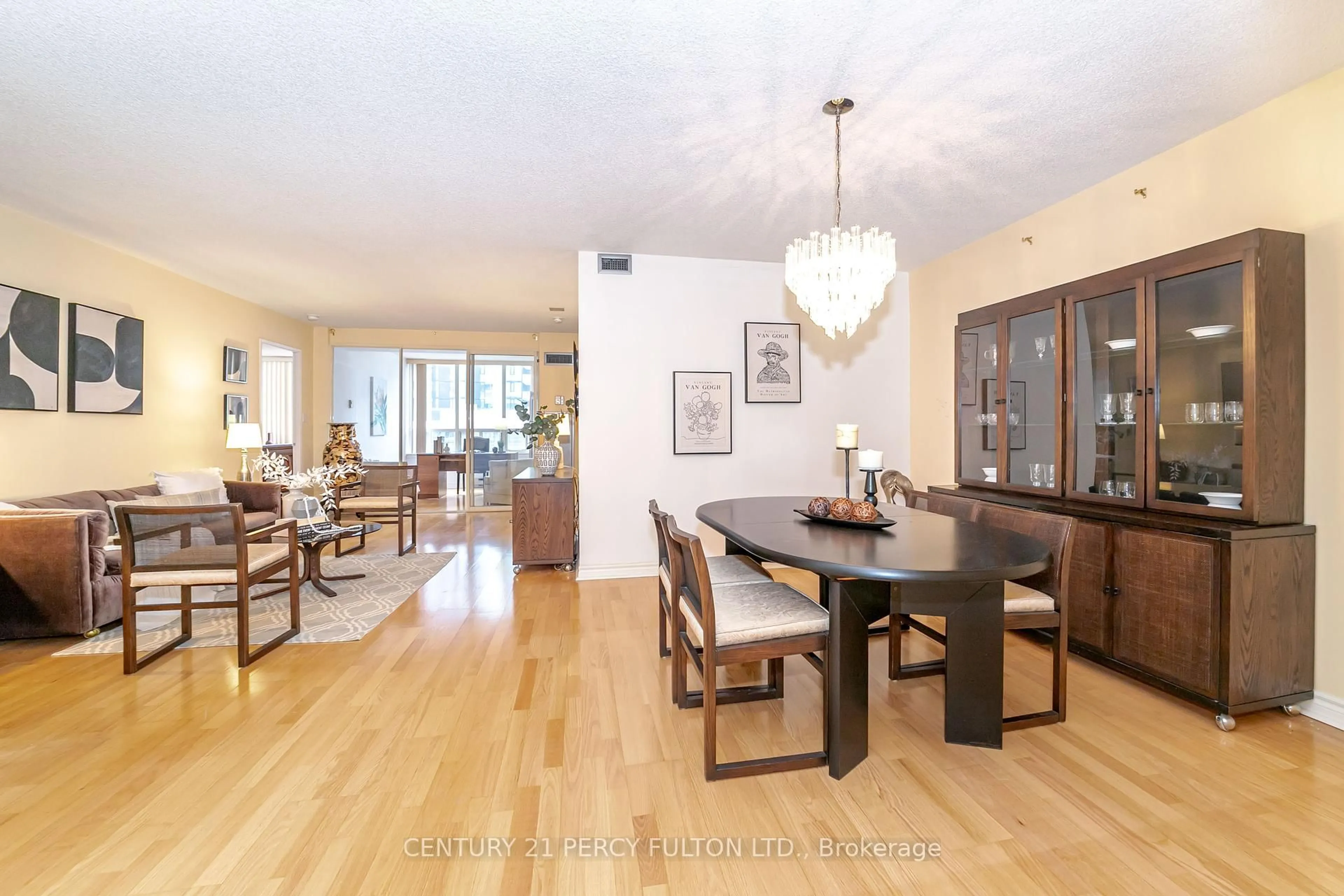 Dining room, wood/laminate floor for 30 GREENFIELD Ave #410, Toronto Ontario M2N 6N3