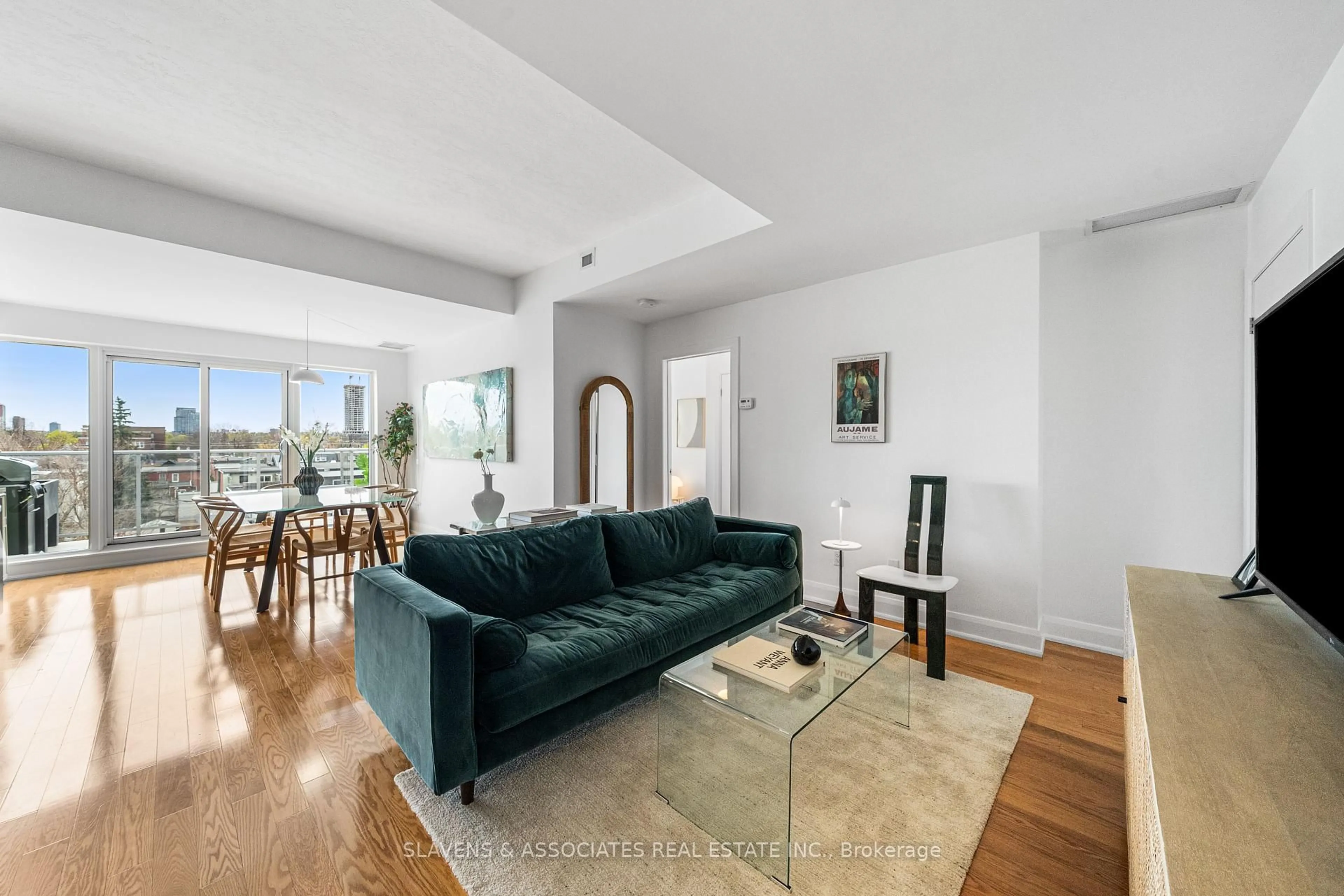 Living room with furniture, unknown for 1636 Dundas St #11, Toronto Ontario M6K 1V1