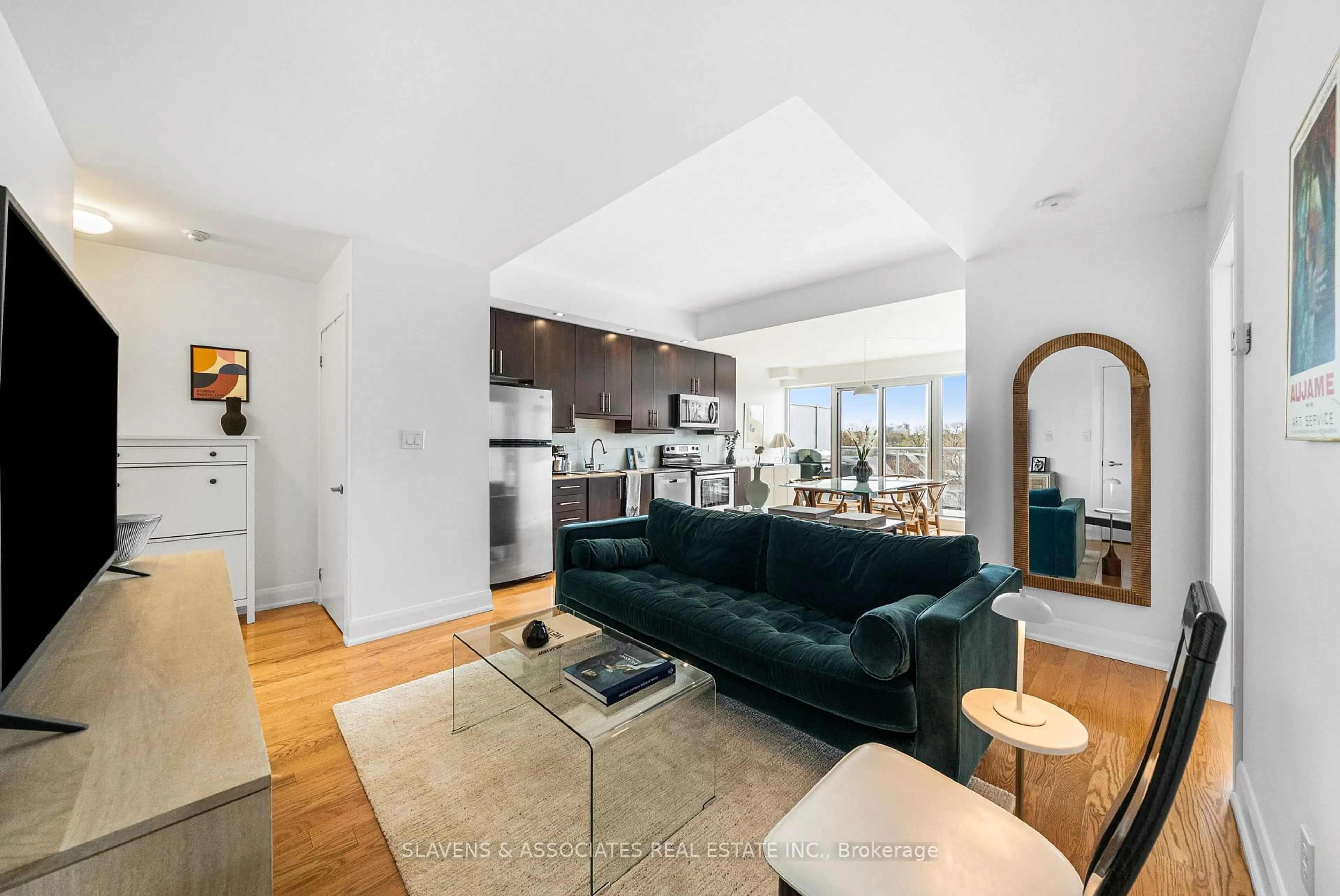 Living room with furniture, unknown for 1636 Dundas St #11, Toronto Ontario M6K 1V1