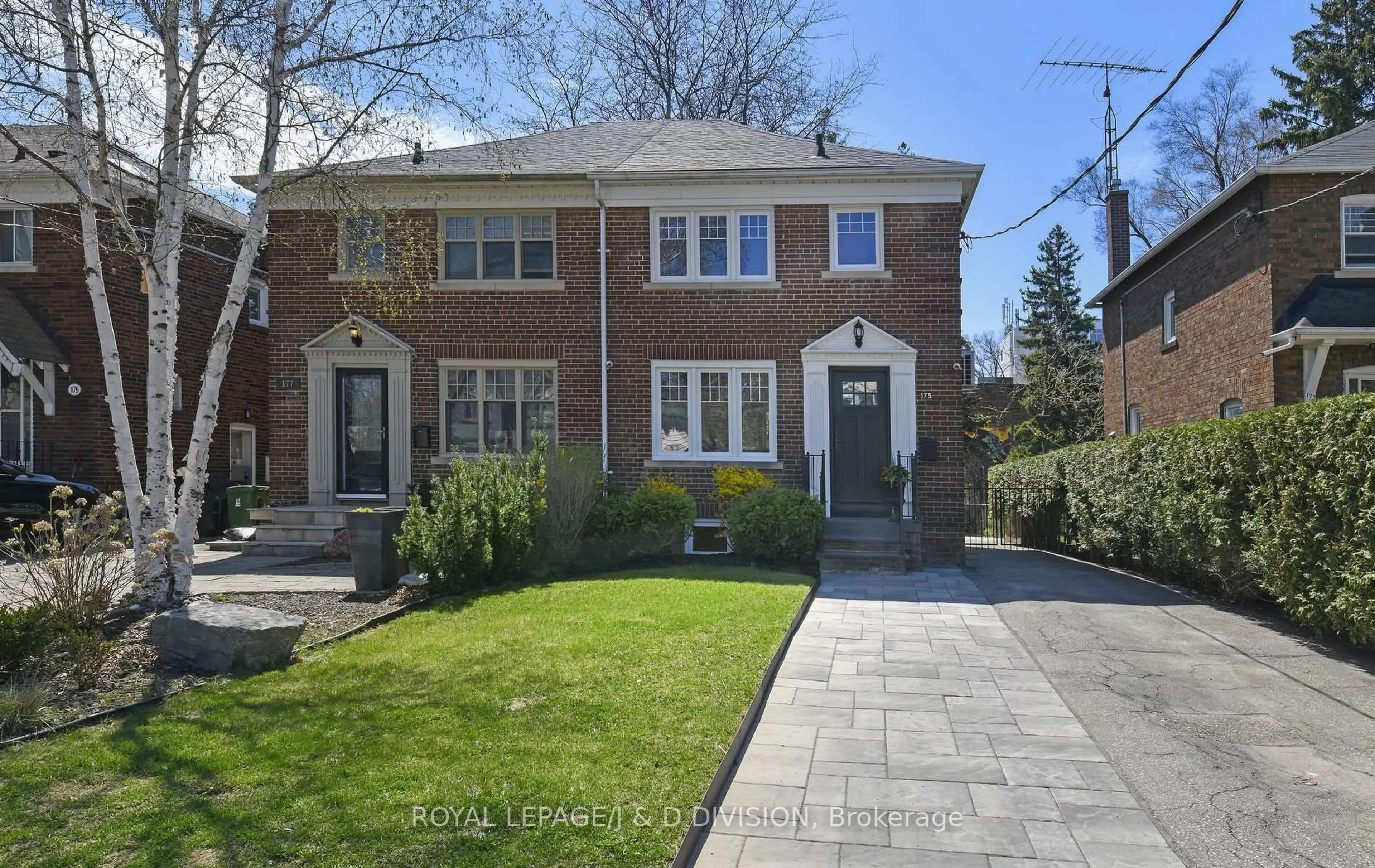 Home with brick exterior material, street for 175 Donlea Dr, Toronto Ontario M4G 2M7