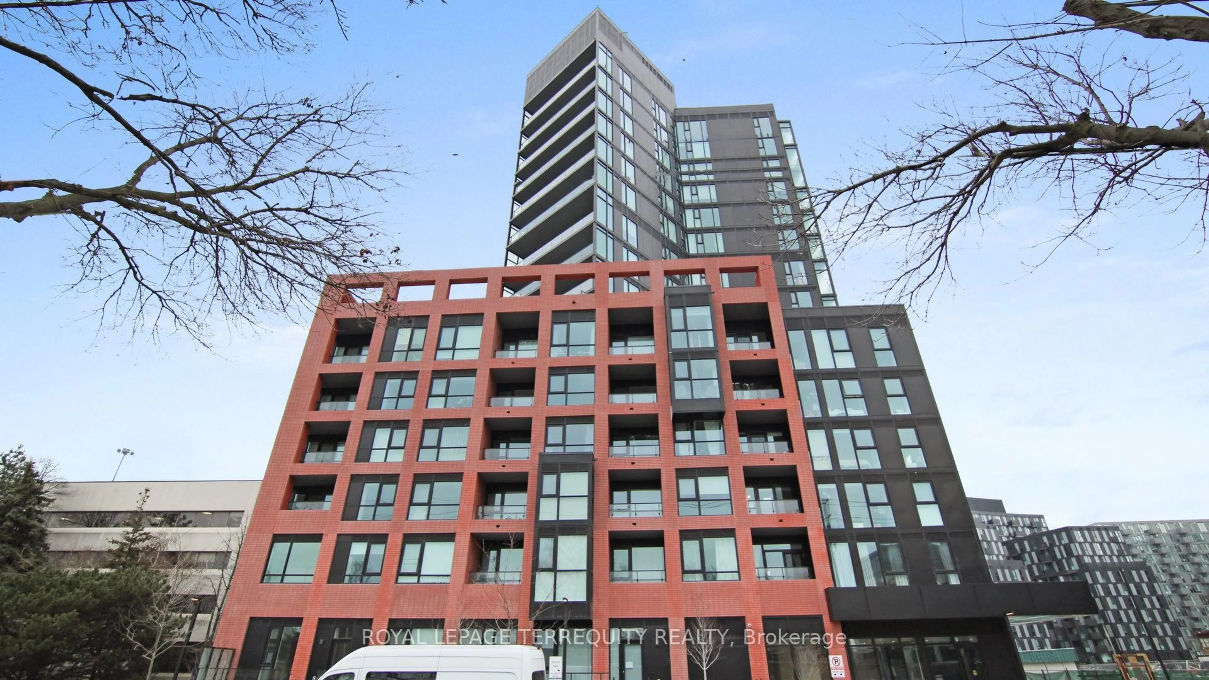 Unknown for 8 Tippett Rd #809, Toronto Ontario M3H 0E7