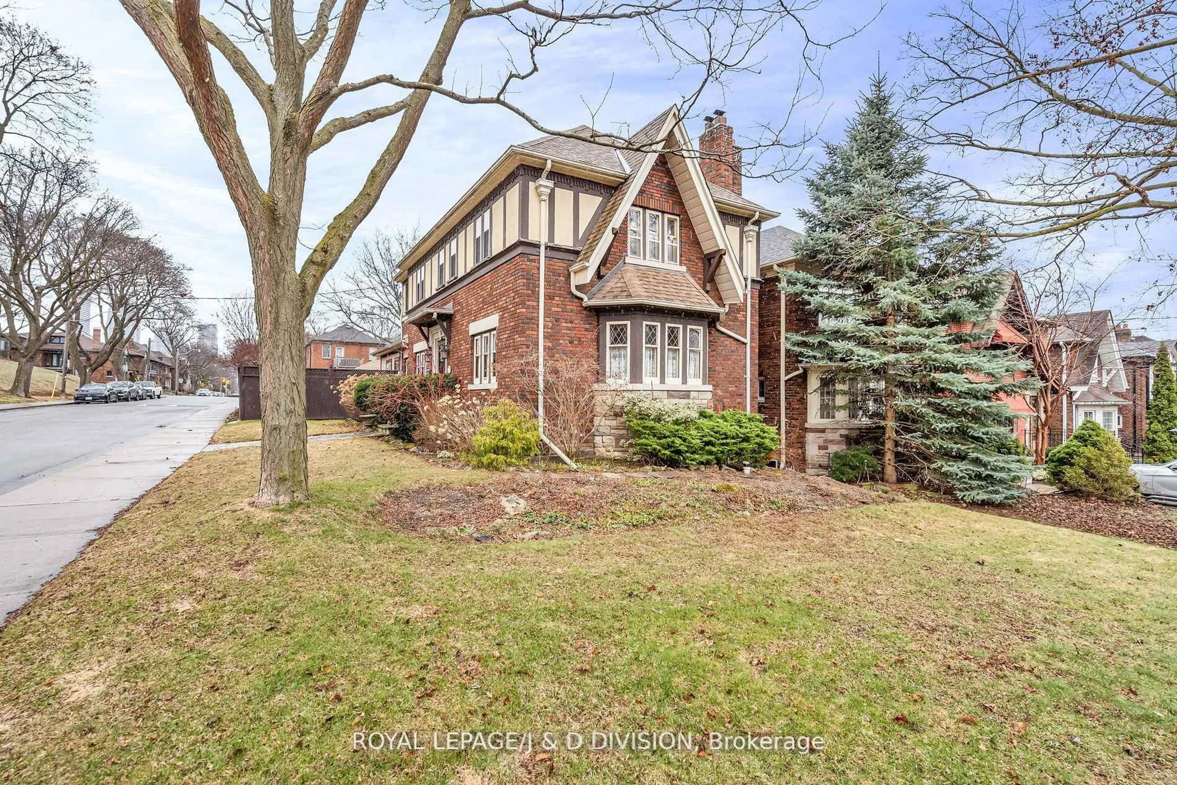 Home with brick exterior material, street for 77 College View Ave, Toronto Ontario M5P 3M8